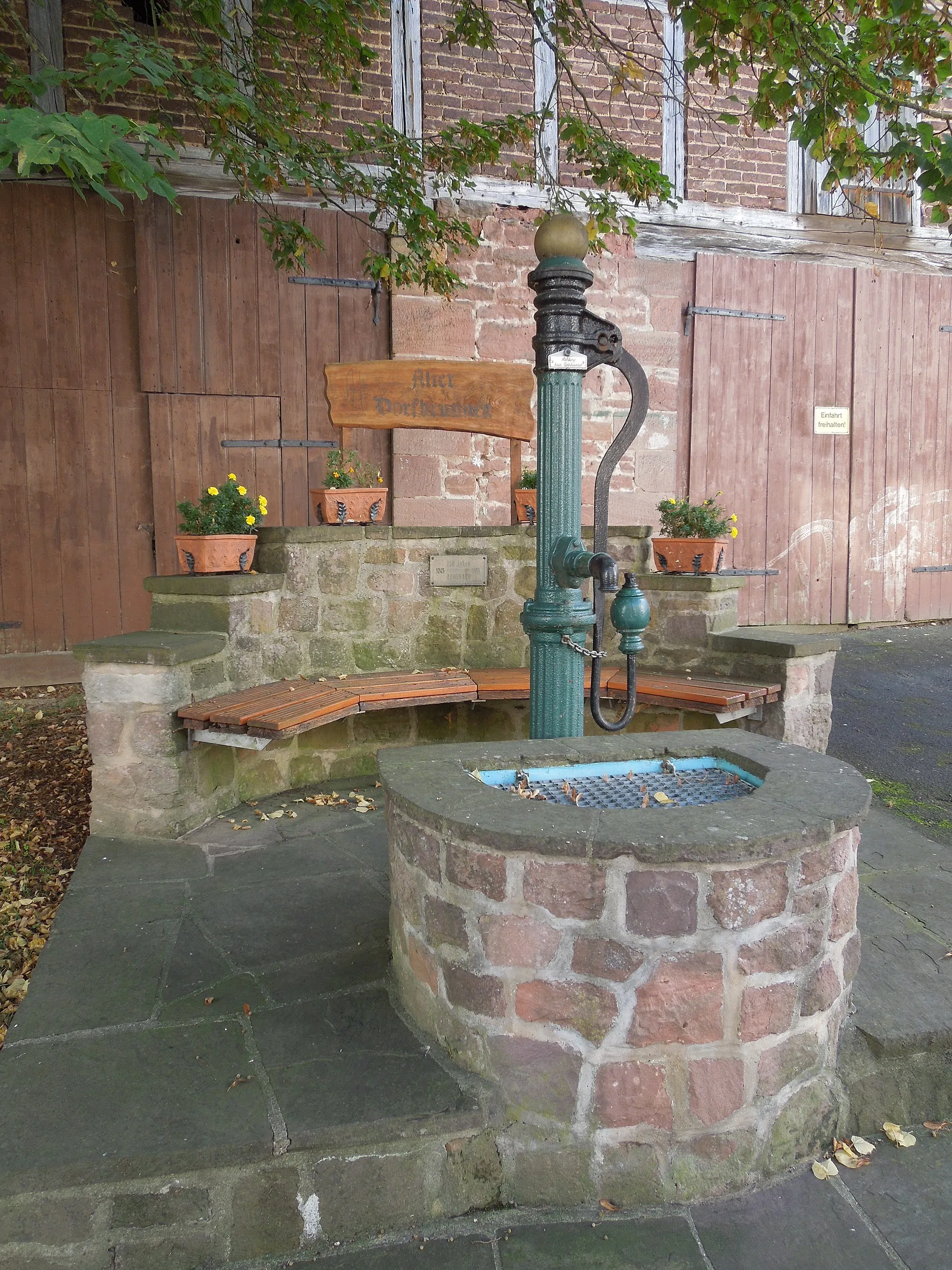 Photo showing: Brunnen in Arnsbach (Borken)