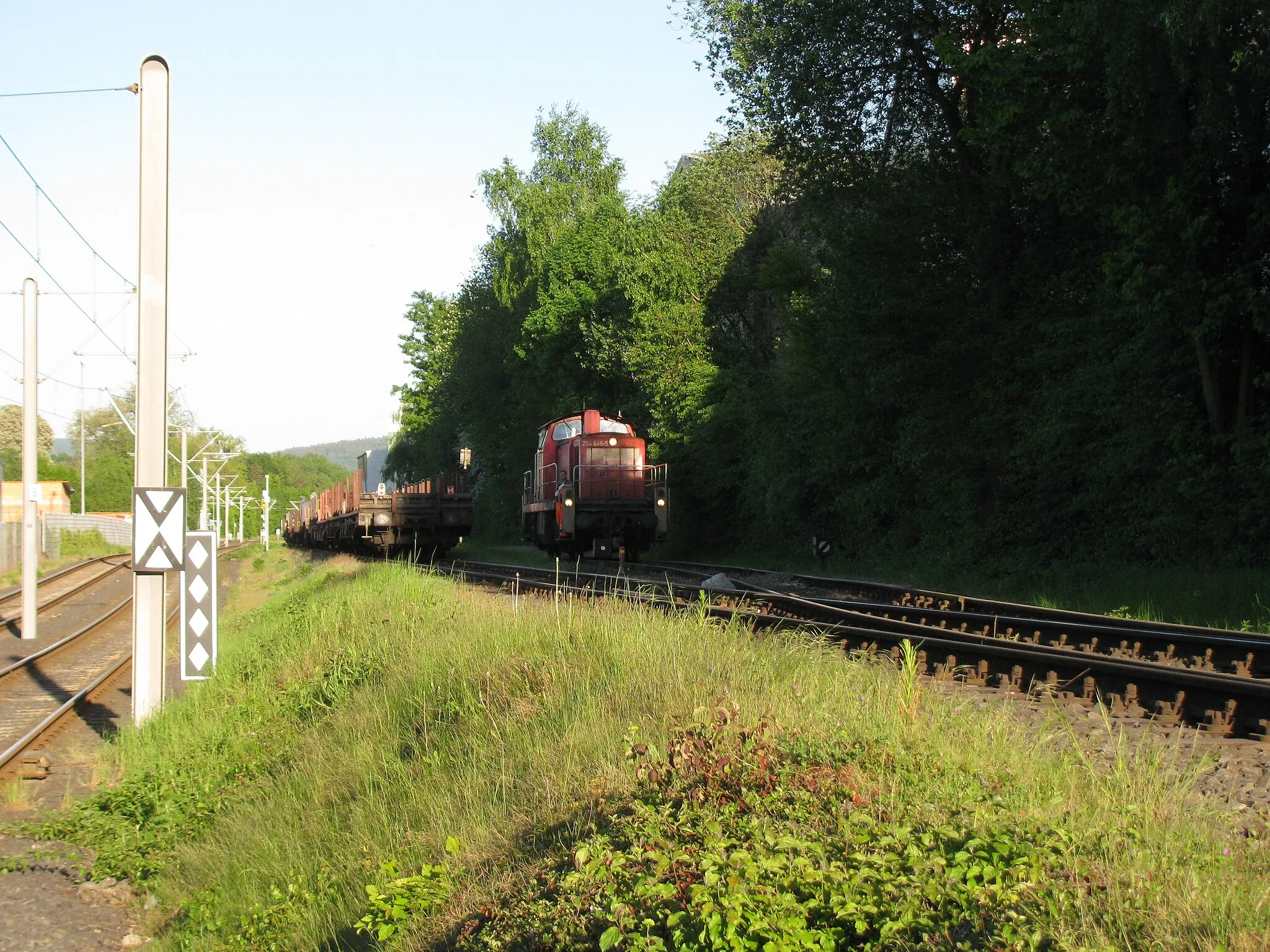 Photo showing: die Lokomotive 294 646-5 bei einer Rangierfahrt auf der Lossetalbahn in Kaufungen-Papierfabrik