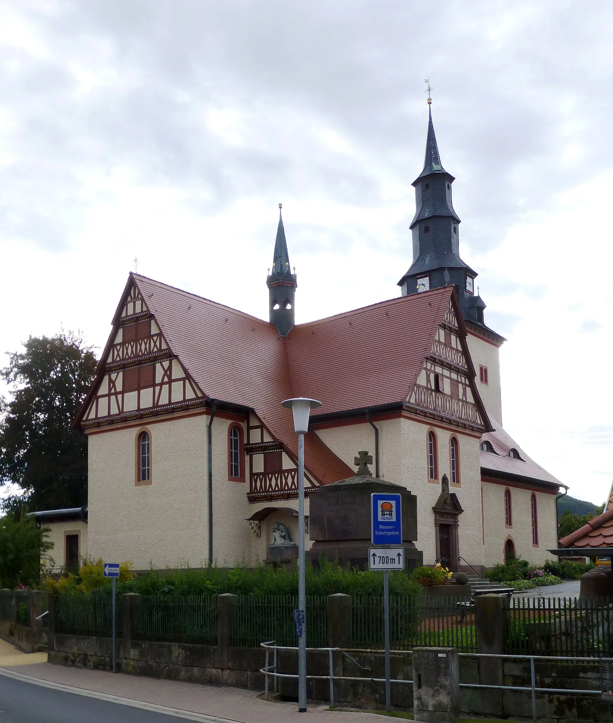 Photo showing: Katholische Pfarrkirche St. Jakobus in Uder, Landkreis Eichsfeld, Thüringen. Erbaut 1910