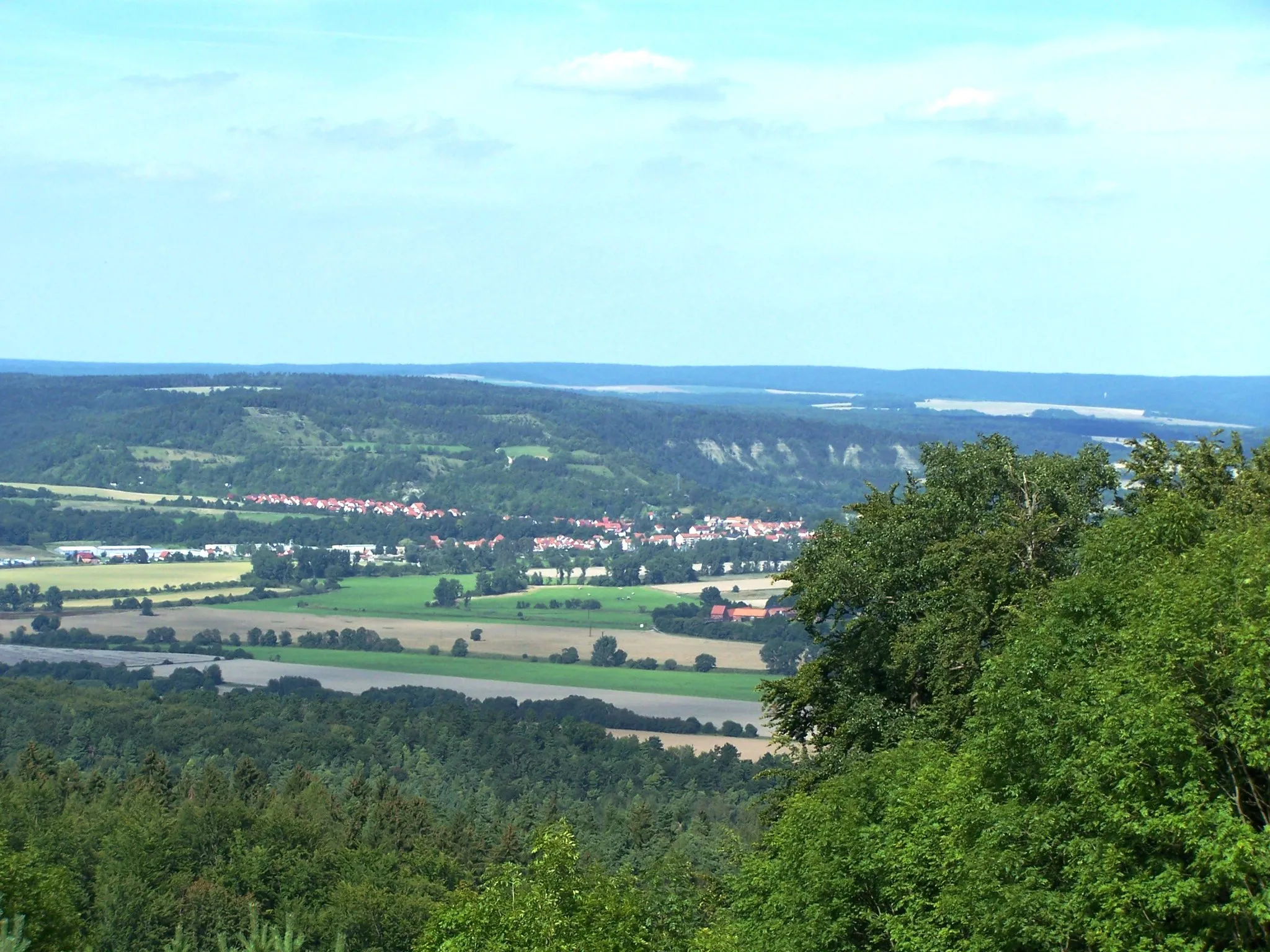 Photo showing: The Werravalley near Creuzburg, panoramaview from the top of the Kielforst. View of the Scherbdaer Platte and the Hainich.