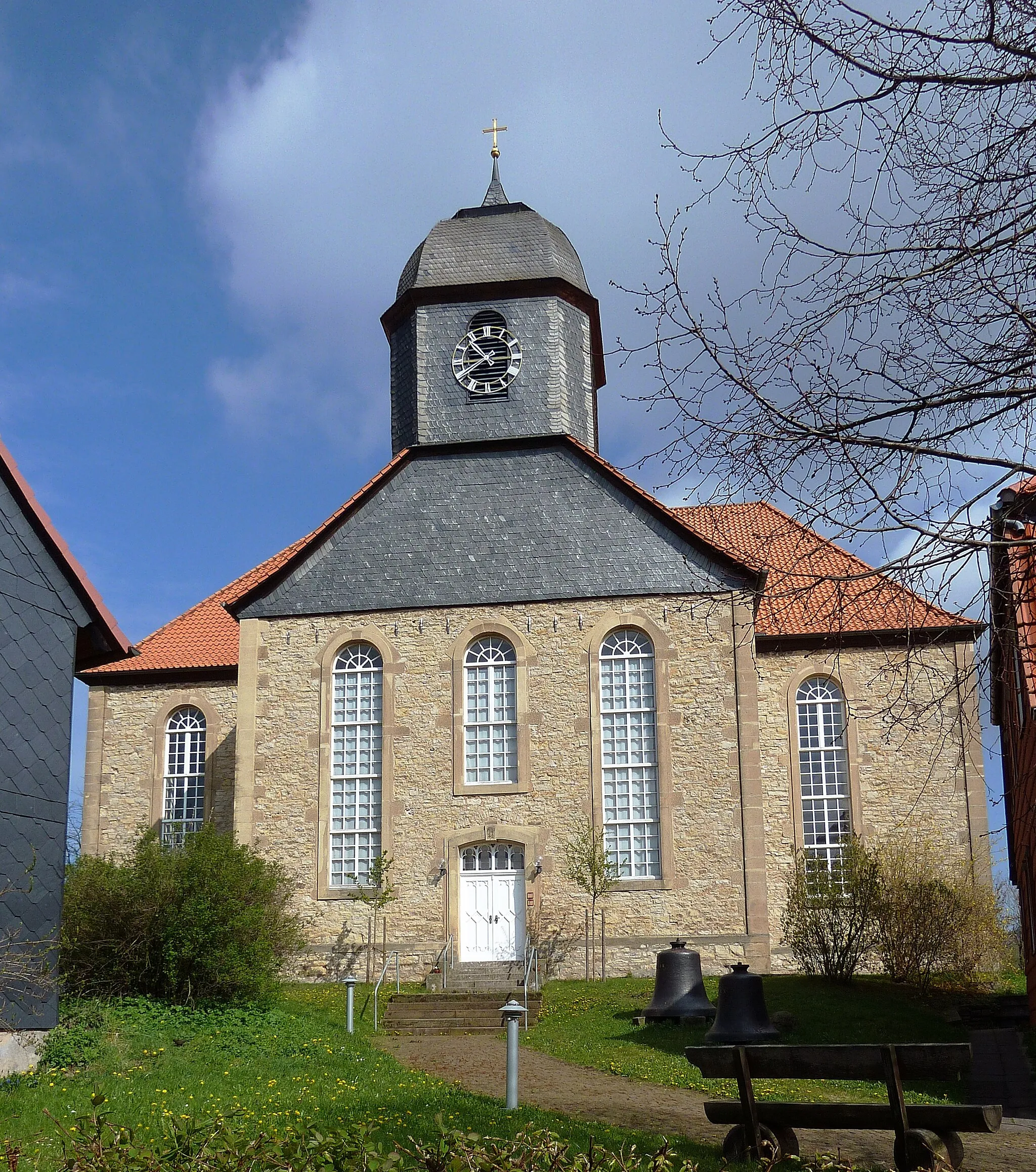 Photo showing: Eingangsseite der Ev.-luth. Kirche St. Markus in Oberscheden, erbaut 1740–1742