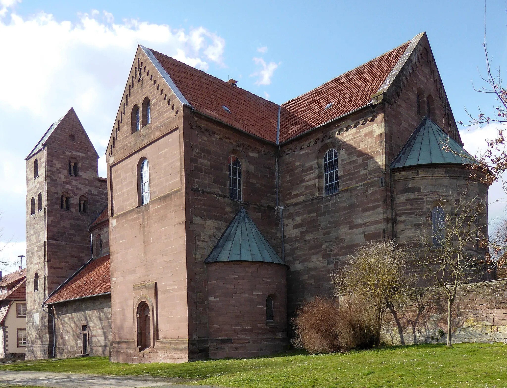 Photo showing: Ehemalige Klosterkirche St. Blasii und Marien in Fredelsloh, Stadt Moringen, Südniedersachsen. Ansicht von Südosten