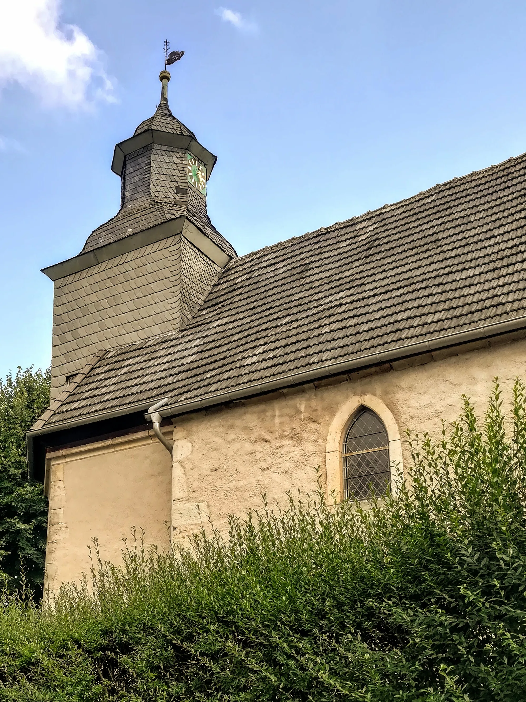 Photo showing: Evangelische Kirche Wolfterode, Bergstraße, Wolfterode-Meißner