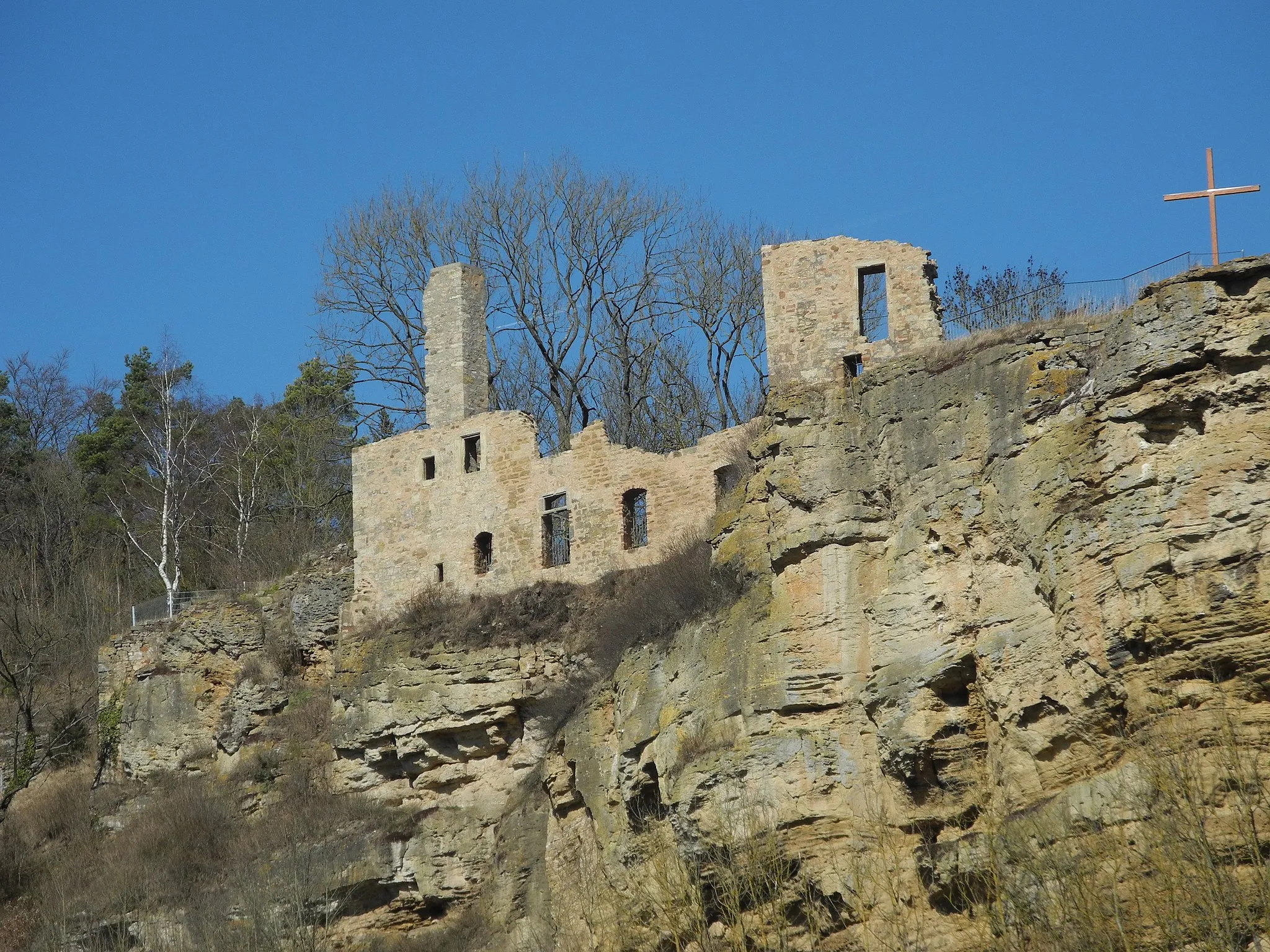 Photo showing: Die Ruine des romanischen Klosters Werbe am Ortsrand von Ober-Werbe, im Landkreis Waldeck-Frankenberg, Hessen, Deutschland.