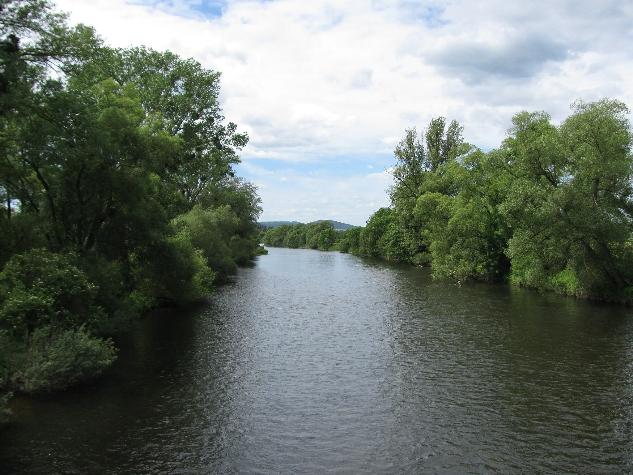 Photo showing: die Eder oberhalb der Ederbrücke bei Mandern