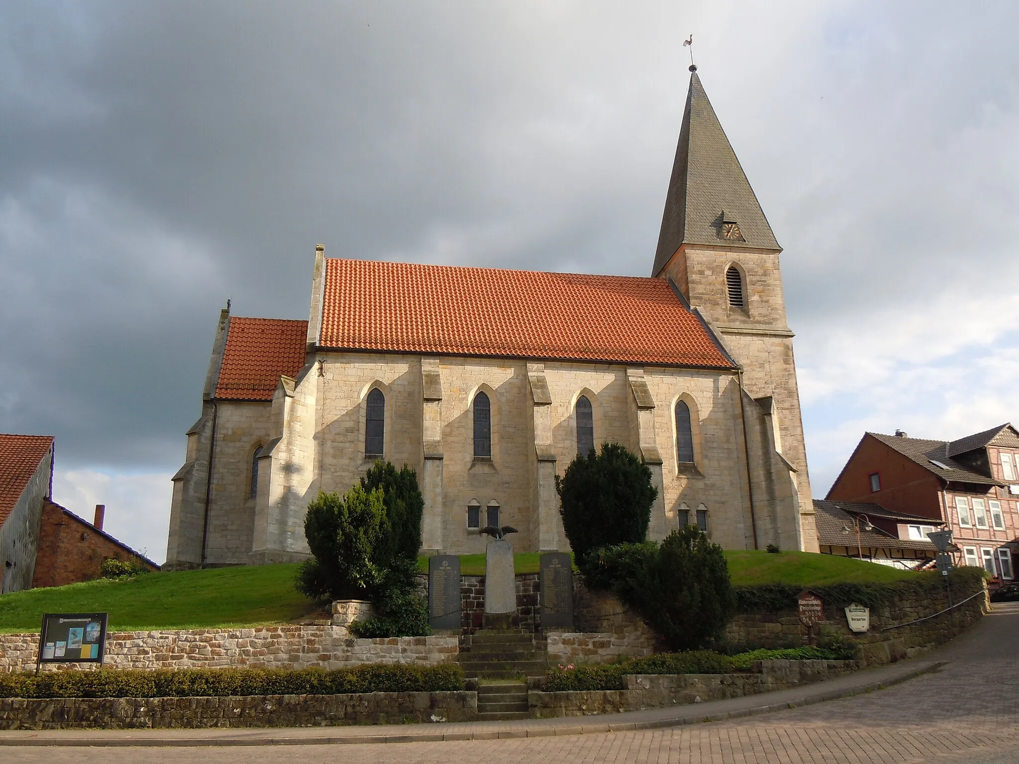 Photo showing: Kirche Heisebeck