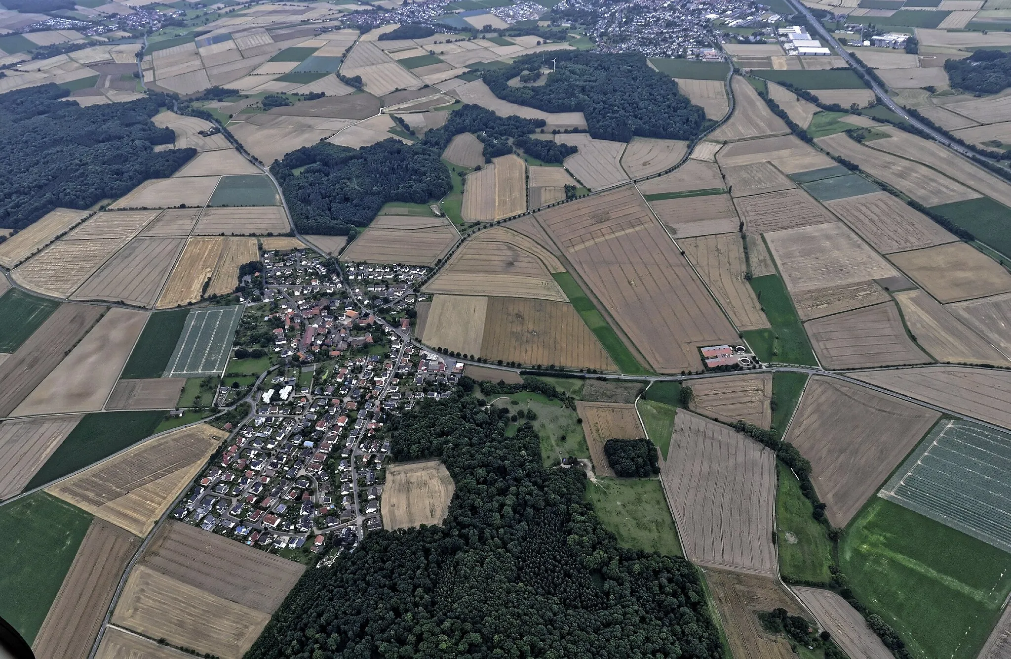 Photo showing: Bilder vom Flug Nordholz-Hammelburg 2015: Deute, Stadtteil von Gudensberg im Schwalm-Eder-Kreis, Nordhessen.