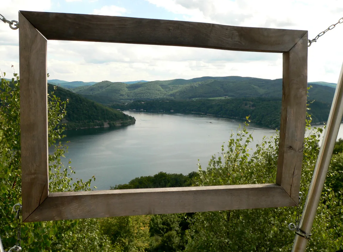 Photo showing: Edersee mit Bilderrahmen vom Elsterberg in Waldeck