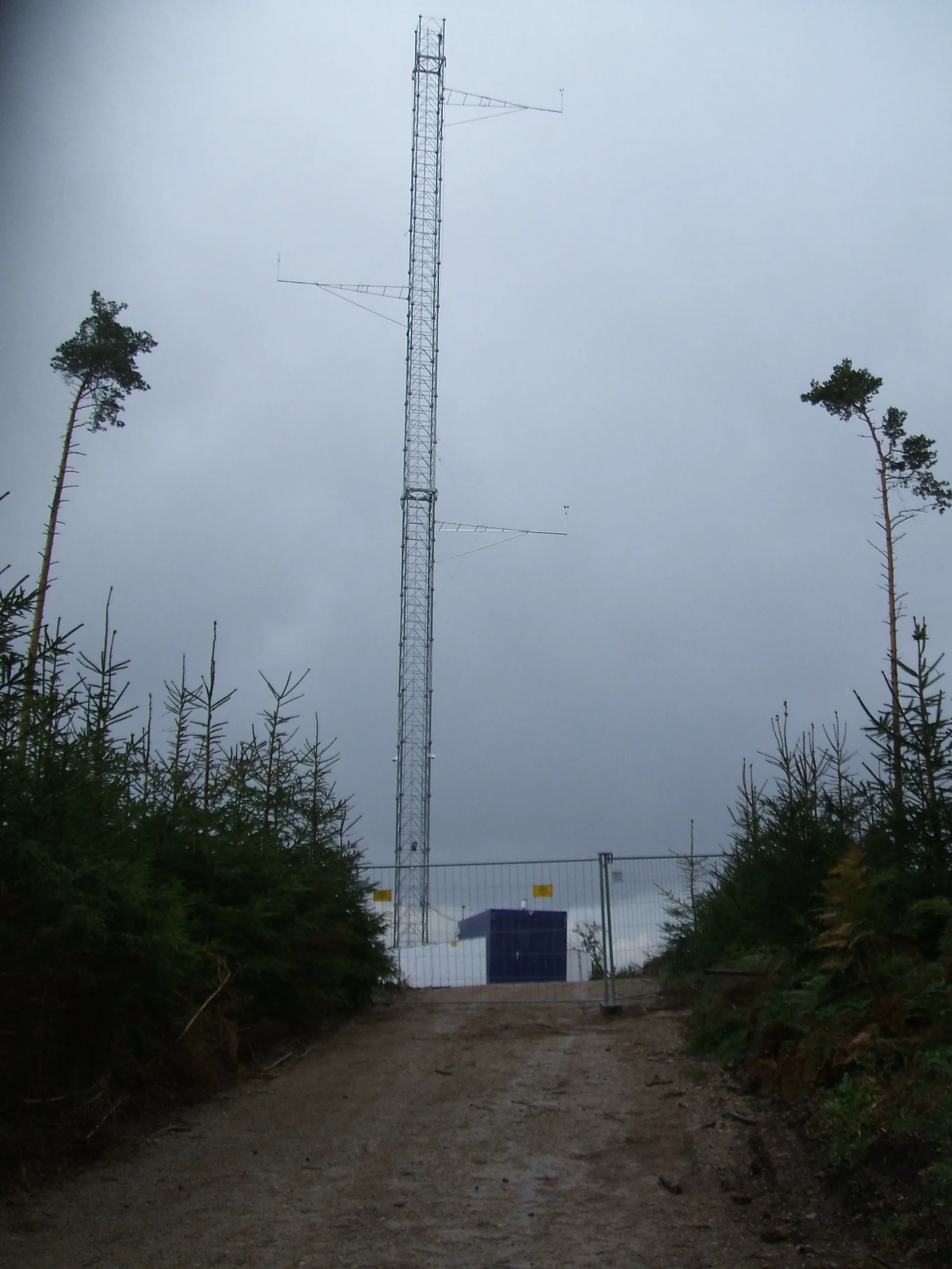 Photo showing: de:Windmessmast Rödeser Berg