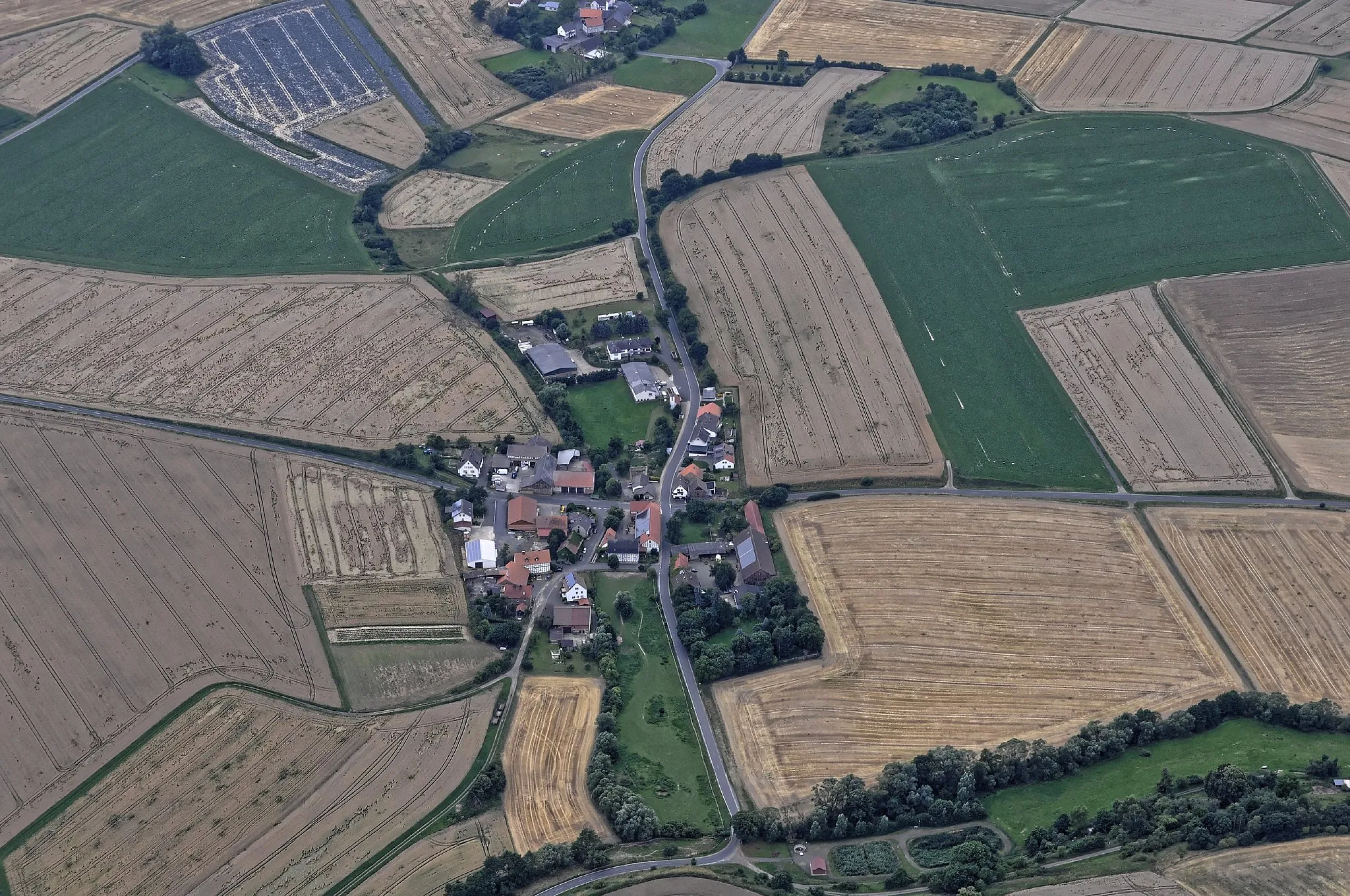 Photo showing: Bilder vom Flug Nordholz-Hammelburg 2015: Helmshausen, Stadtteil von Felsberg im Schwalm-Eder-Kreis in Nordhessen.