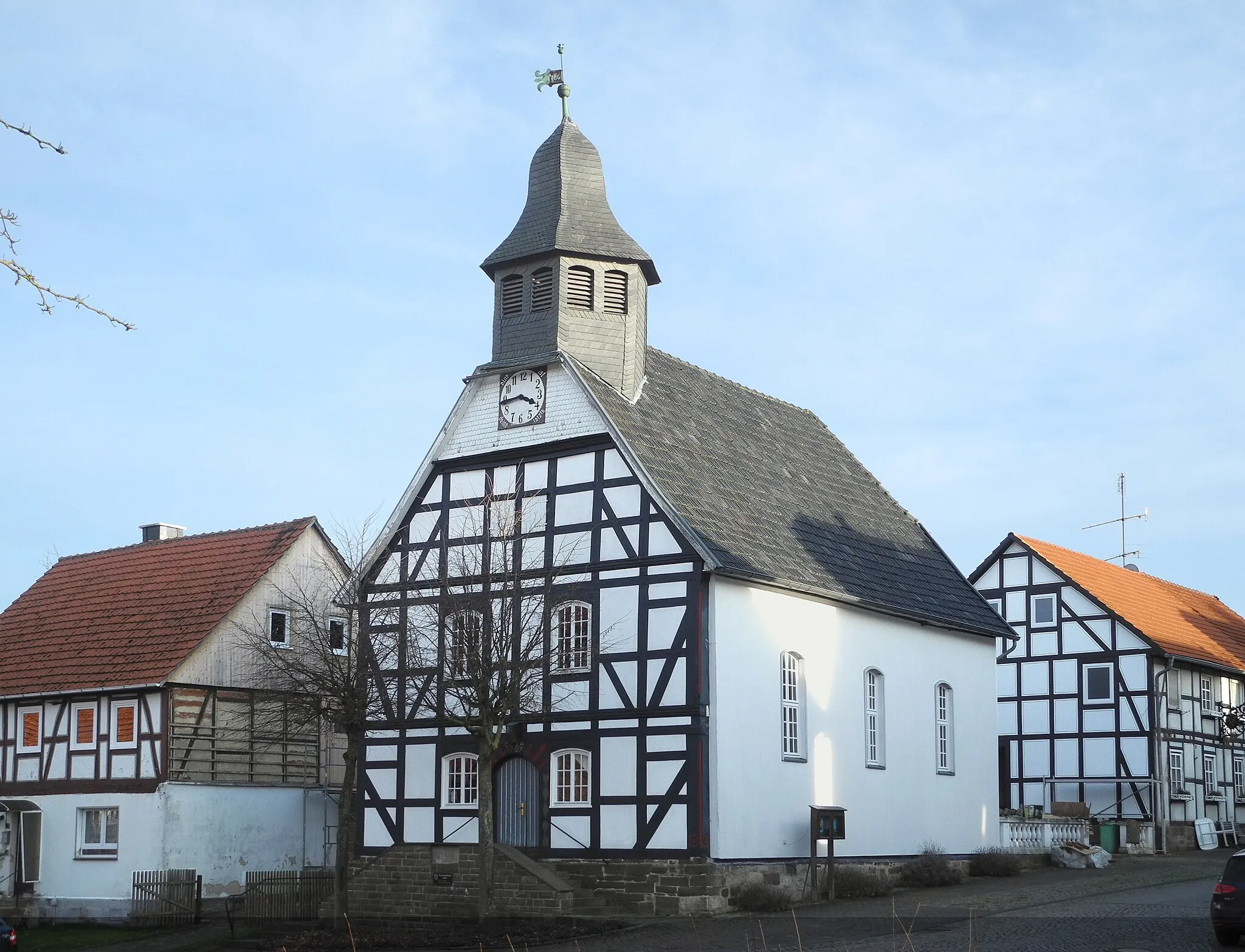 Photo showing: Die Kirche in Kelze, ein Stadtteil von Hofgeismar, Hessen, Deutschland.