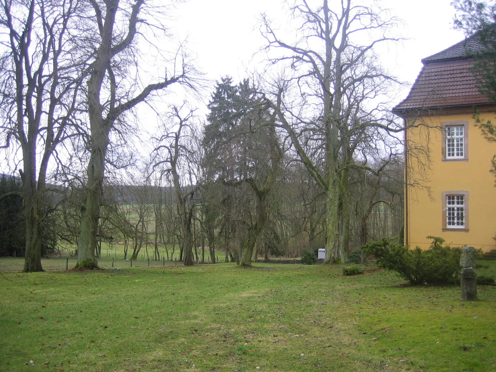Photo showing: Garten Schlos Hönscheid in Hessen