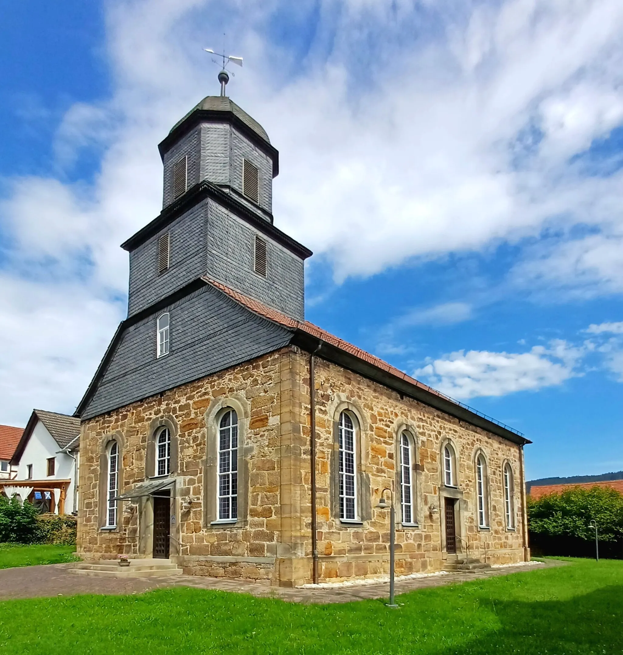 Photo showing: Evangelische Kirche in Beiseförth