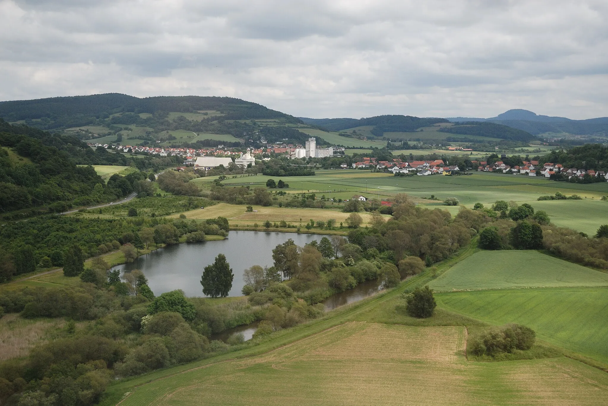 Photo showing: View of Morschen from an ICE train.