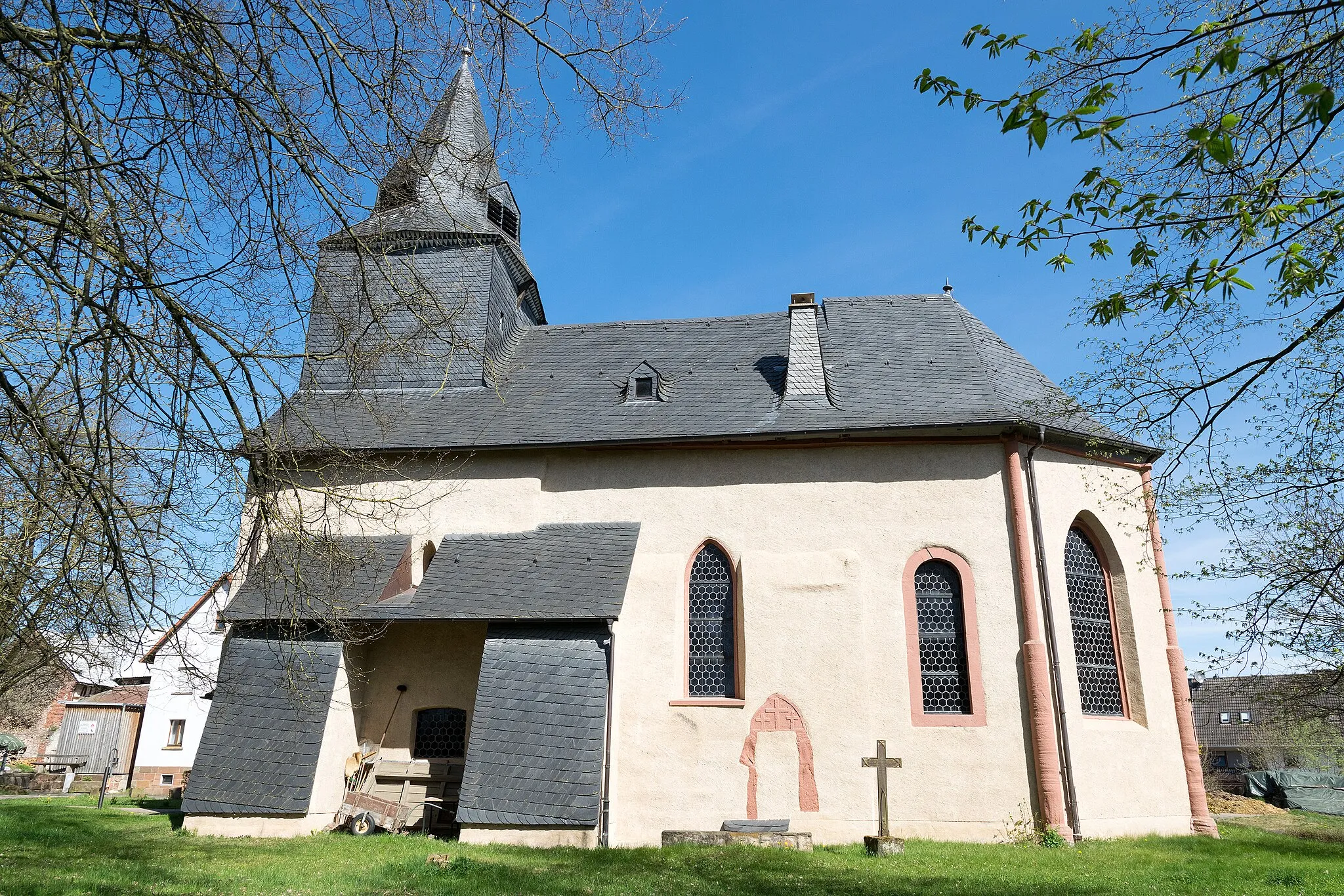 Photo showing: Die ev. Kirche in Treisbach (Wetter)