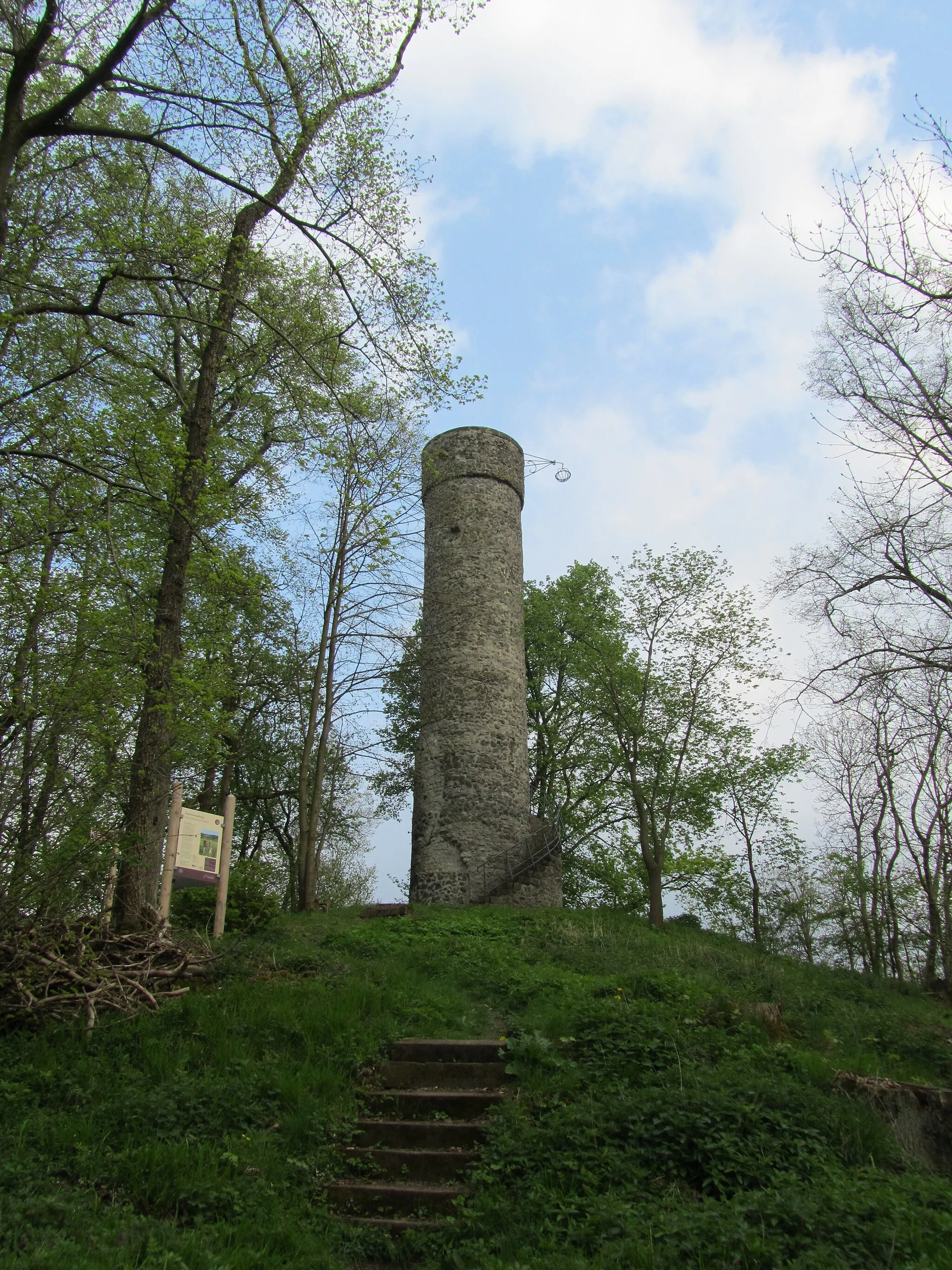 Photo showing: Der Schreckenbergturm bei Zierenberg in Hessen