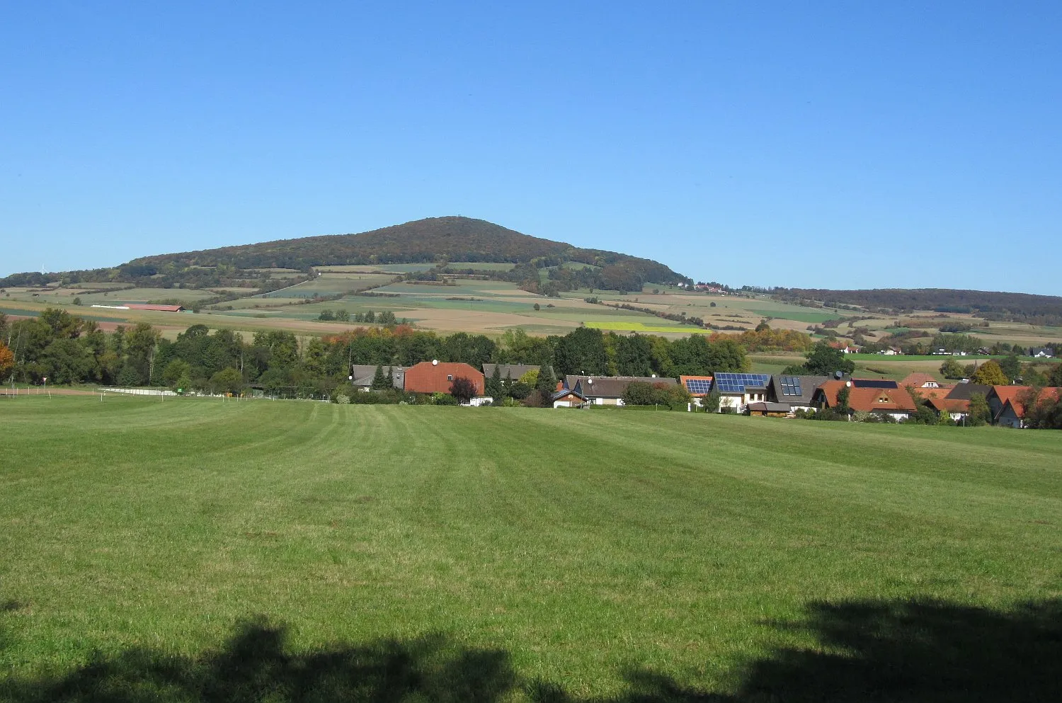 Photo showing: Germany Hesse: Soisberg near Cycle Track Kegelspiel. In Front the village Treischfeld