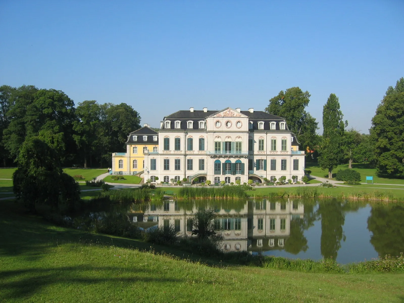 Photo showing: Schloss Wilhelmsthal - Park- Rückseite