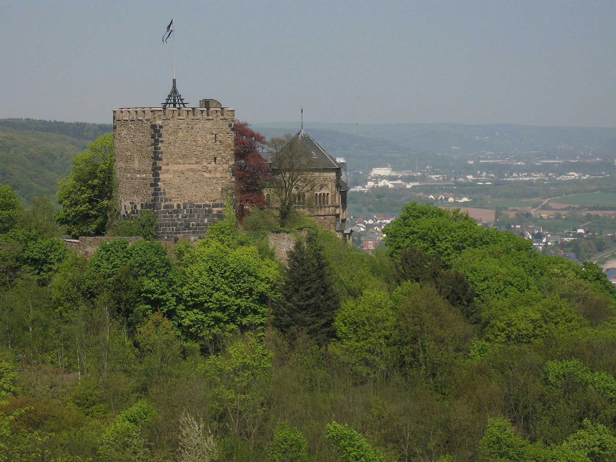 Photo showing: Castle Rheineck in Bad Breisig in Rhineland-Palatinate, Germany