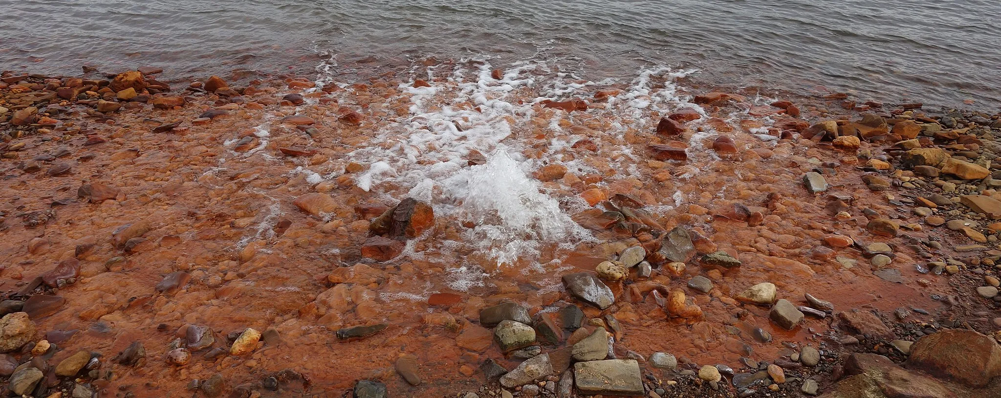 Photo showing: Bad Breisig (Rheinland-Pfalz): Thermalwasserquelle am Rheinufer in Niederbreisig