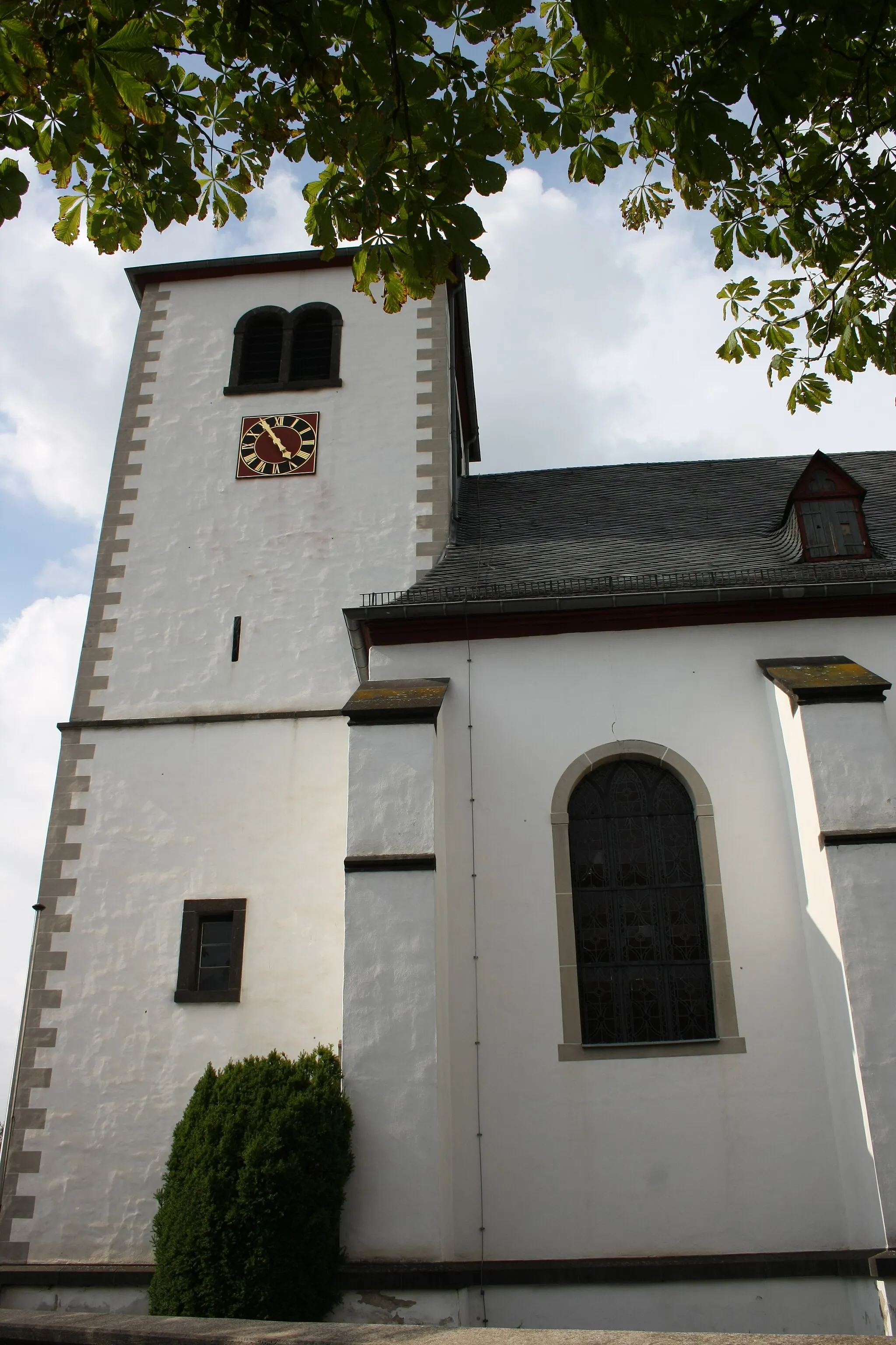 Photo showing: Turm der katholischen Kirche St. Georg in Fritzdorf