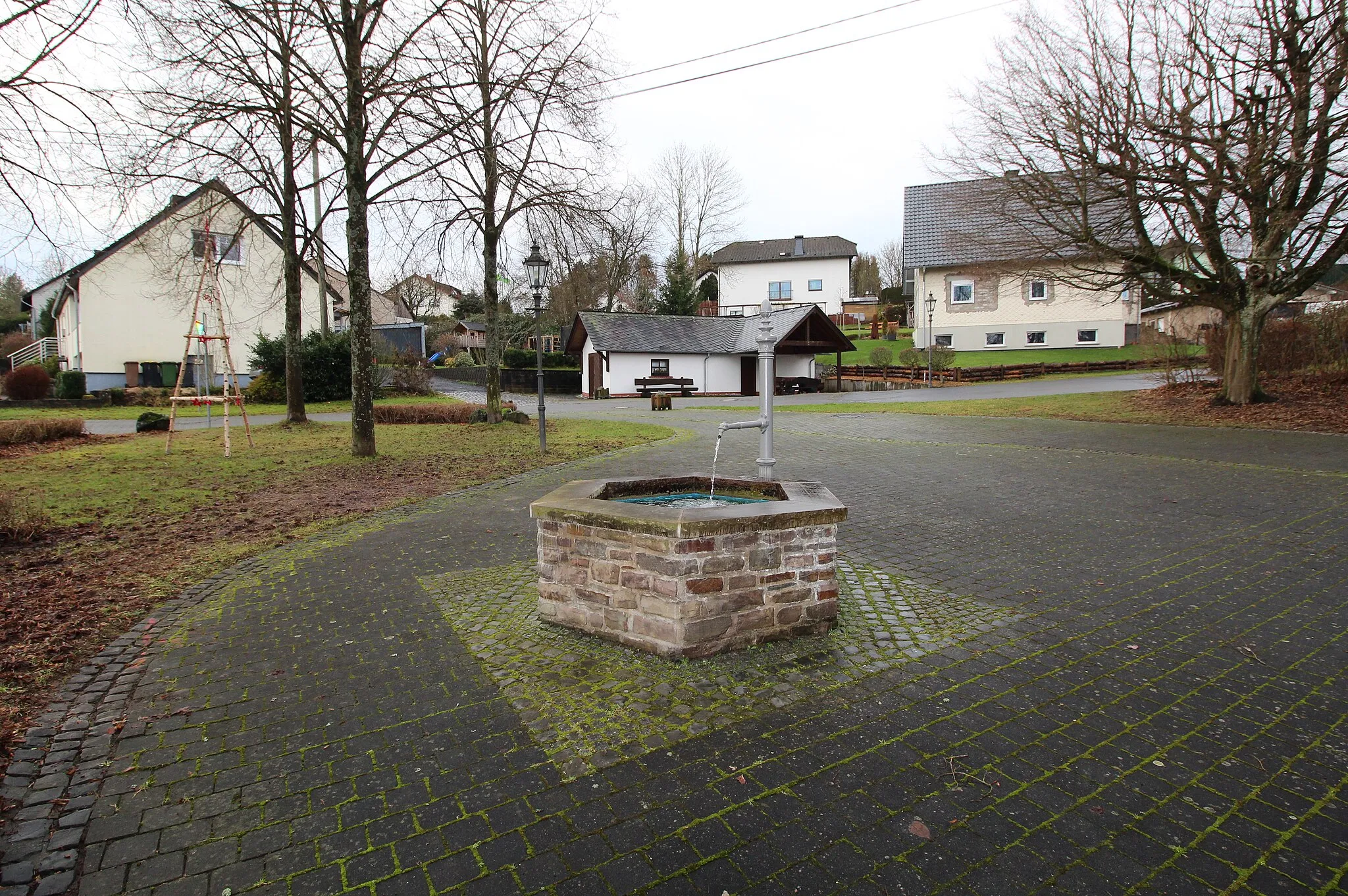 Photo showing: Brunnen in Winkelbach, VG Hachenburg, Westerwald, Rheinland-Pfalz