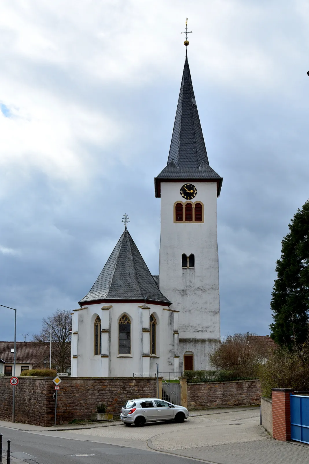 Photo showing: Protestantse Opstandingskerk (Auferstehungskirche), Planig