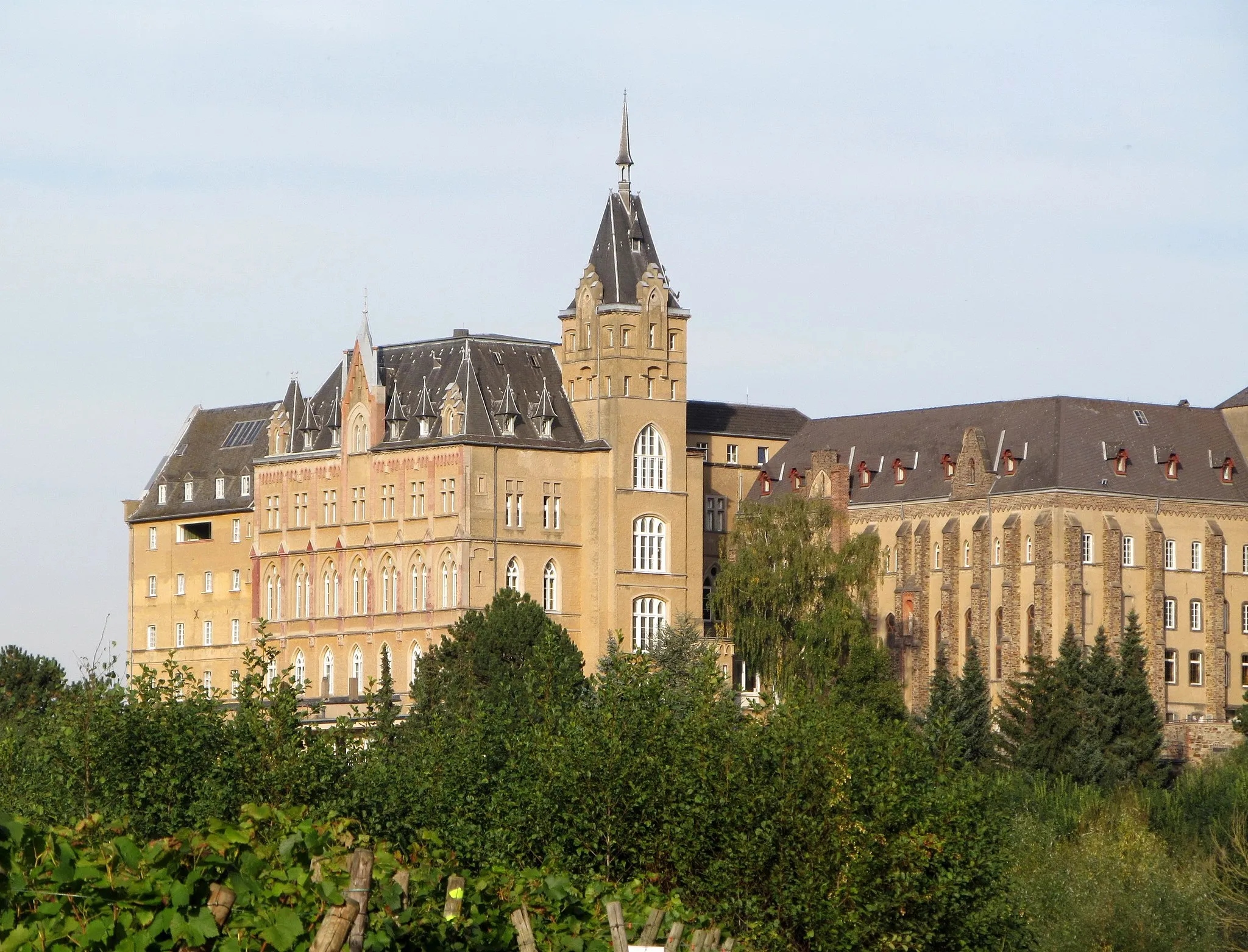 Photo showing: Kloster Kalvarienberg in Ahrweiler, Ansicht von Westen