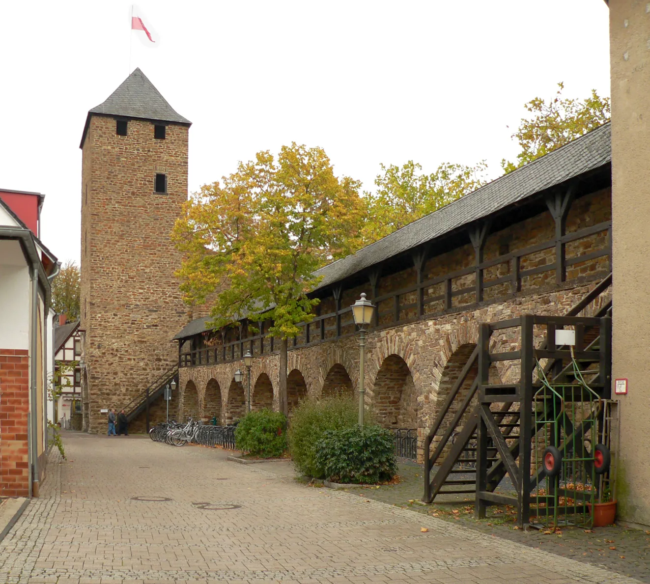 Photo showing: Wehrgang der Stadtbefestigung Ahrweiler