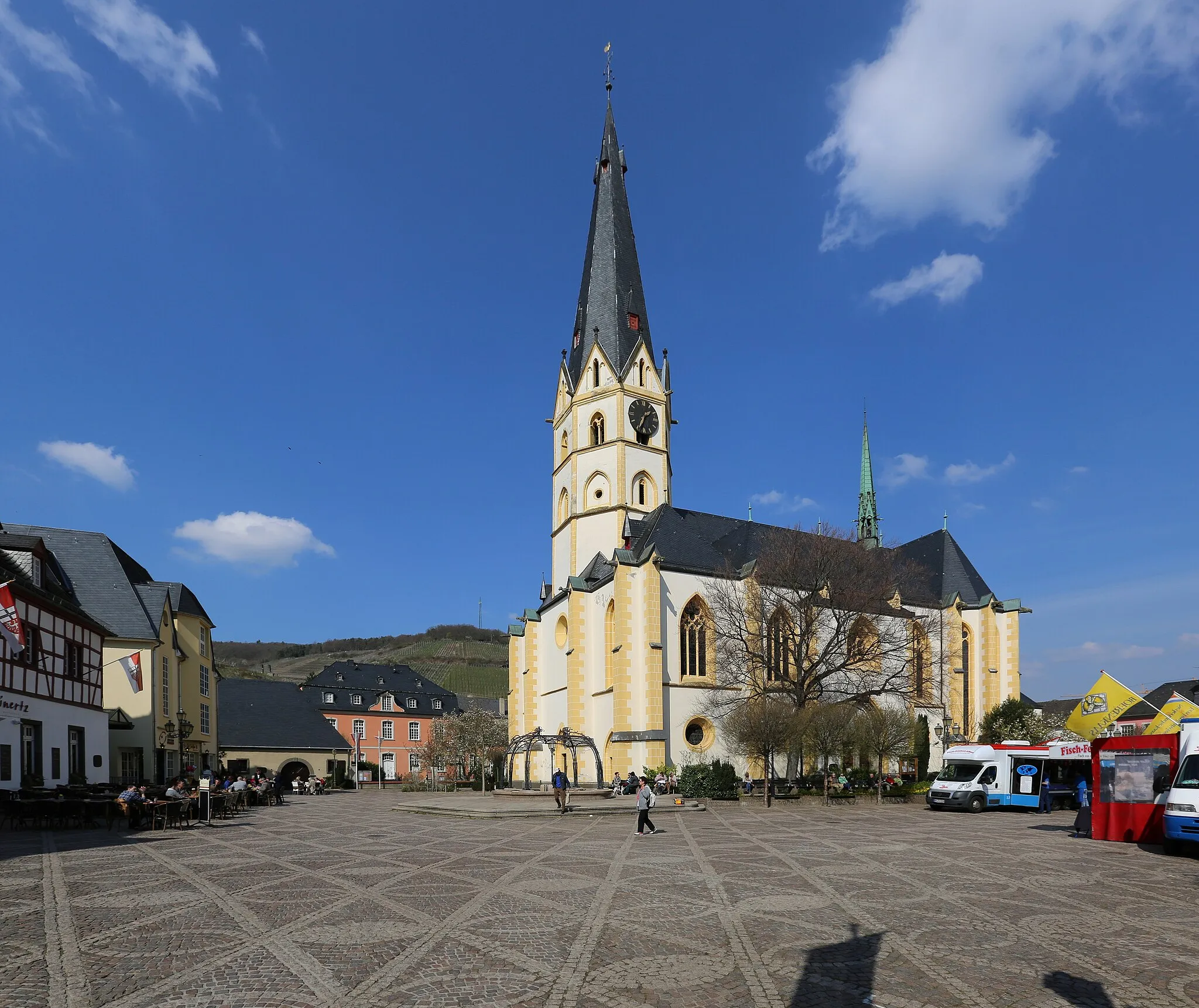 Photo showing: Church Of Saint Laurentius in Ahrweiler, Germany