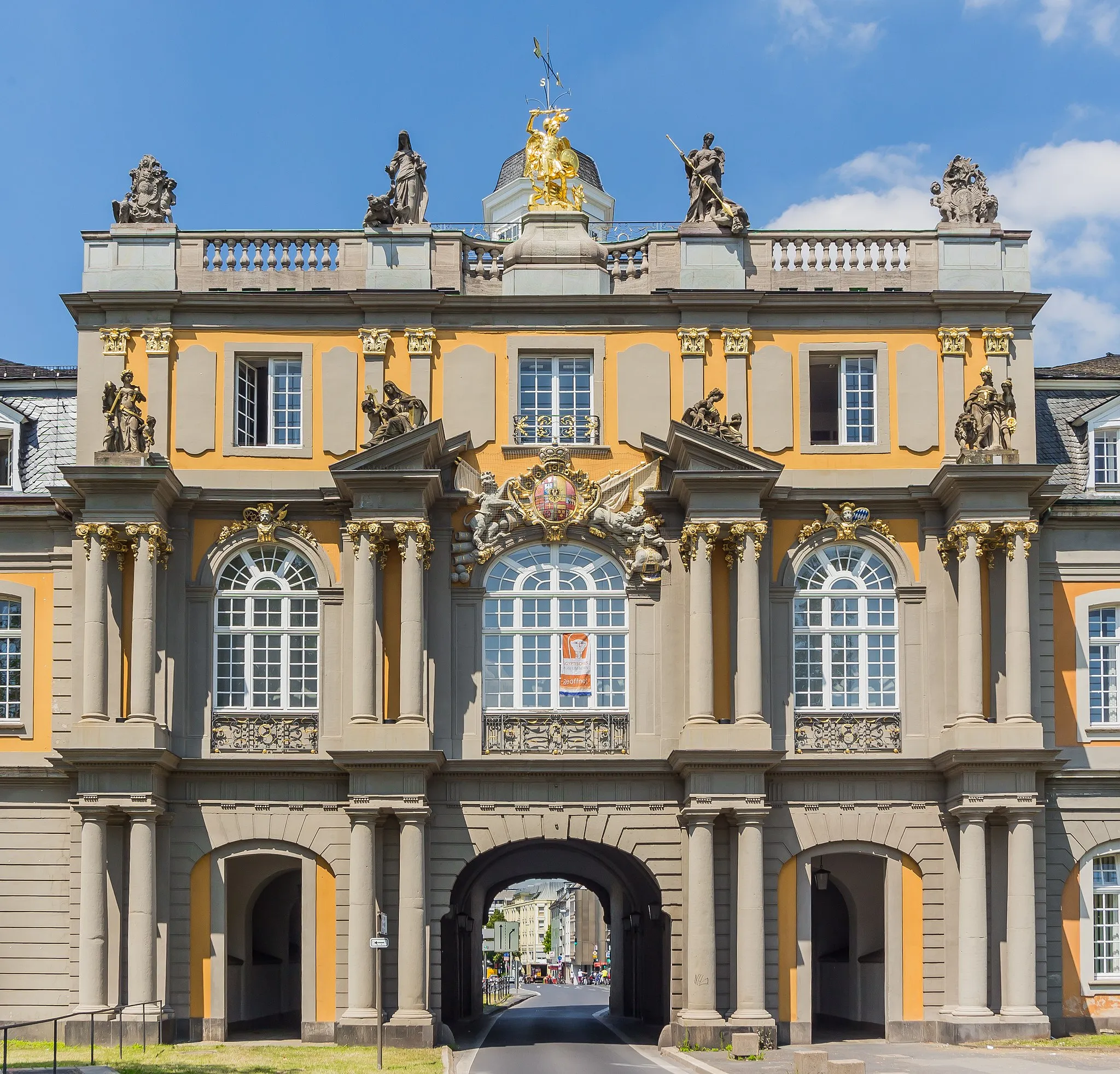 Photo showing: Koblenzer Tor, Bonn-Zentrum