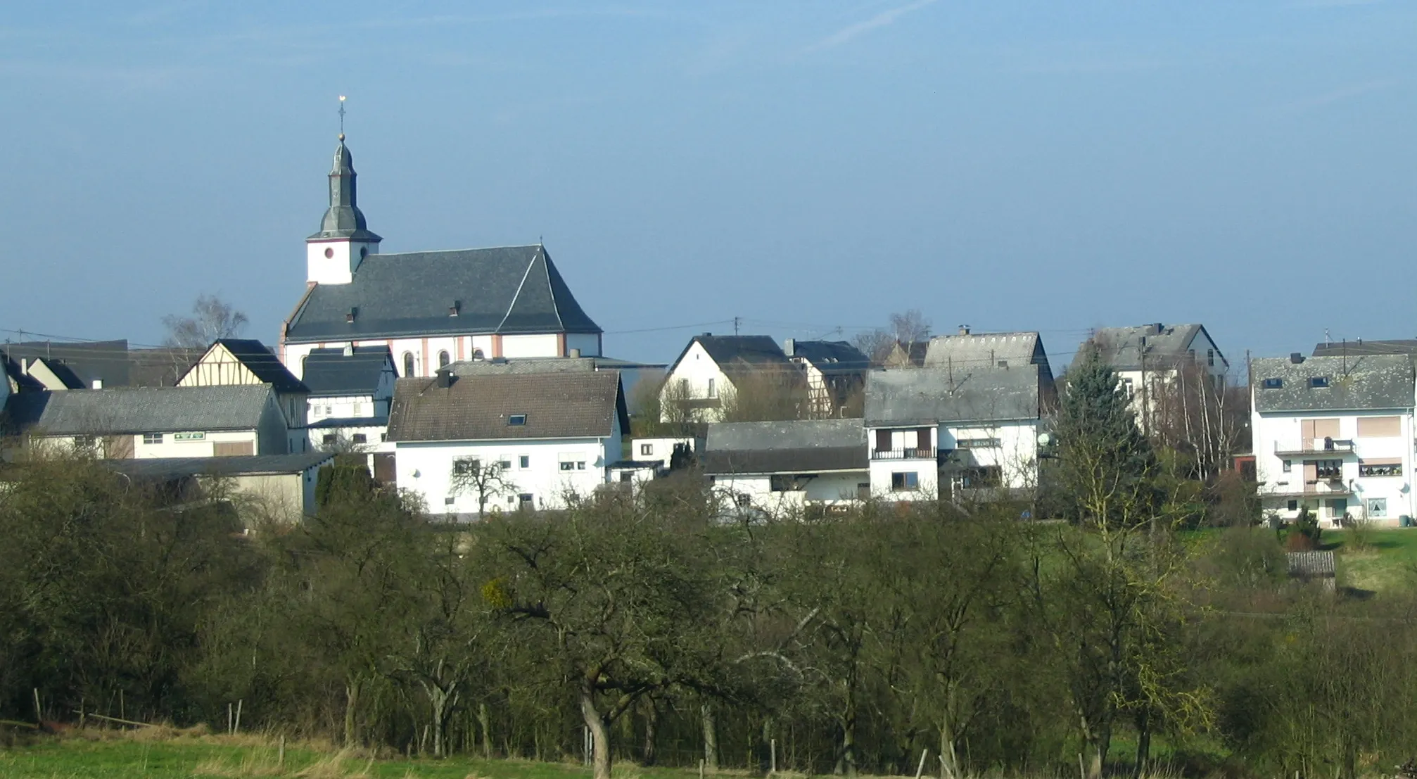 Photo showing: Südansicht von Mittelstrimmig im Hunsrück