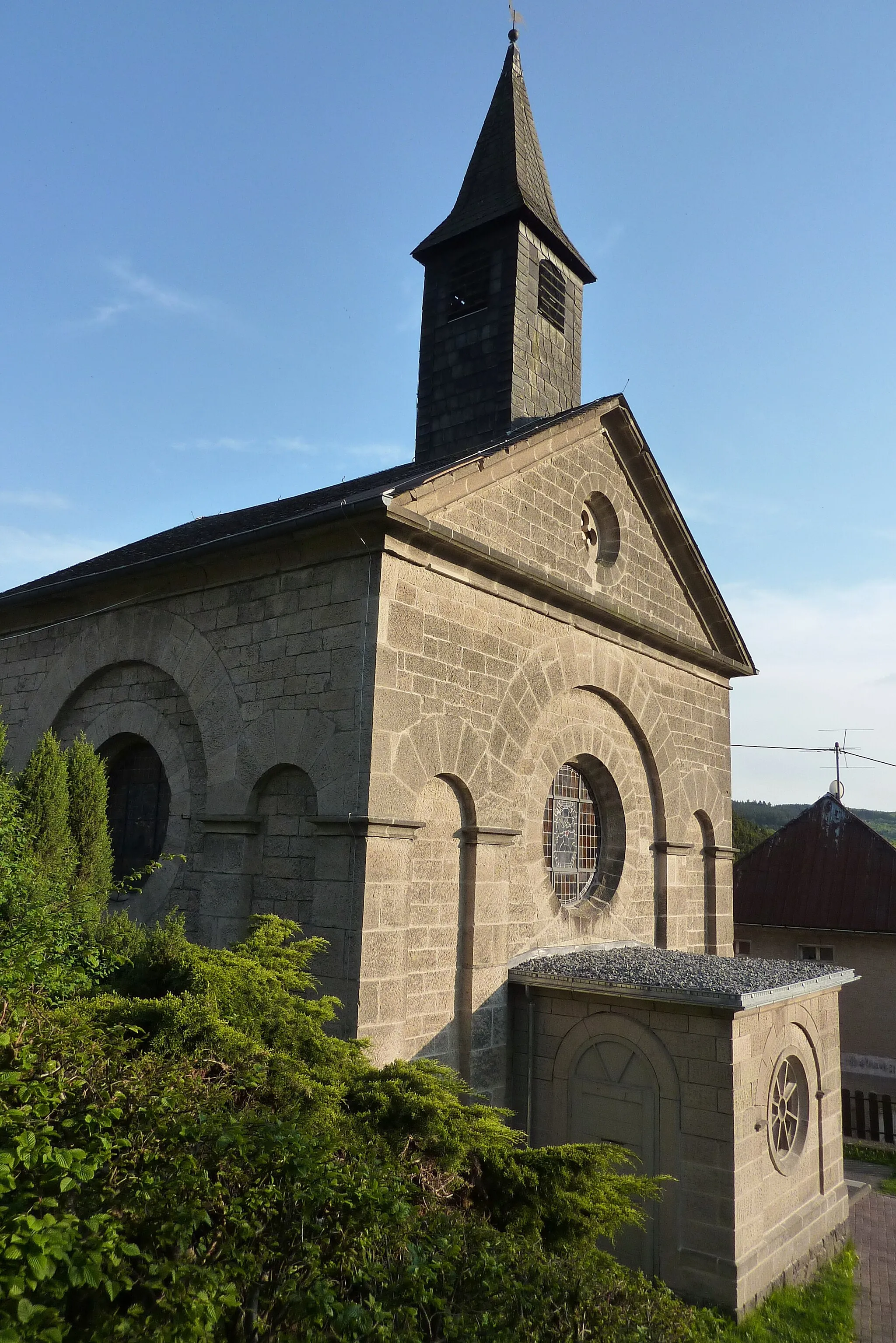 Photo showing: katholische Kapelle Zur Geburt Mariens in Volkesfeld