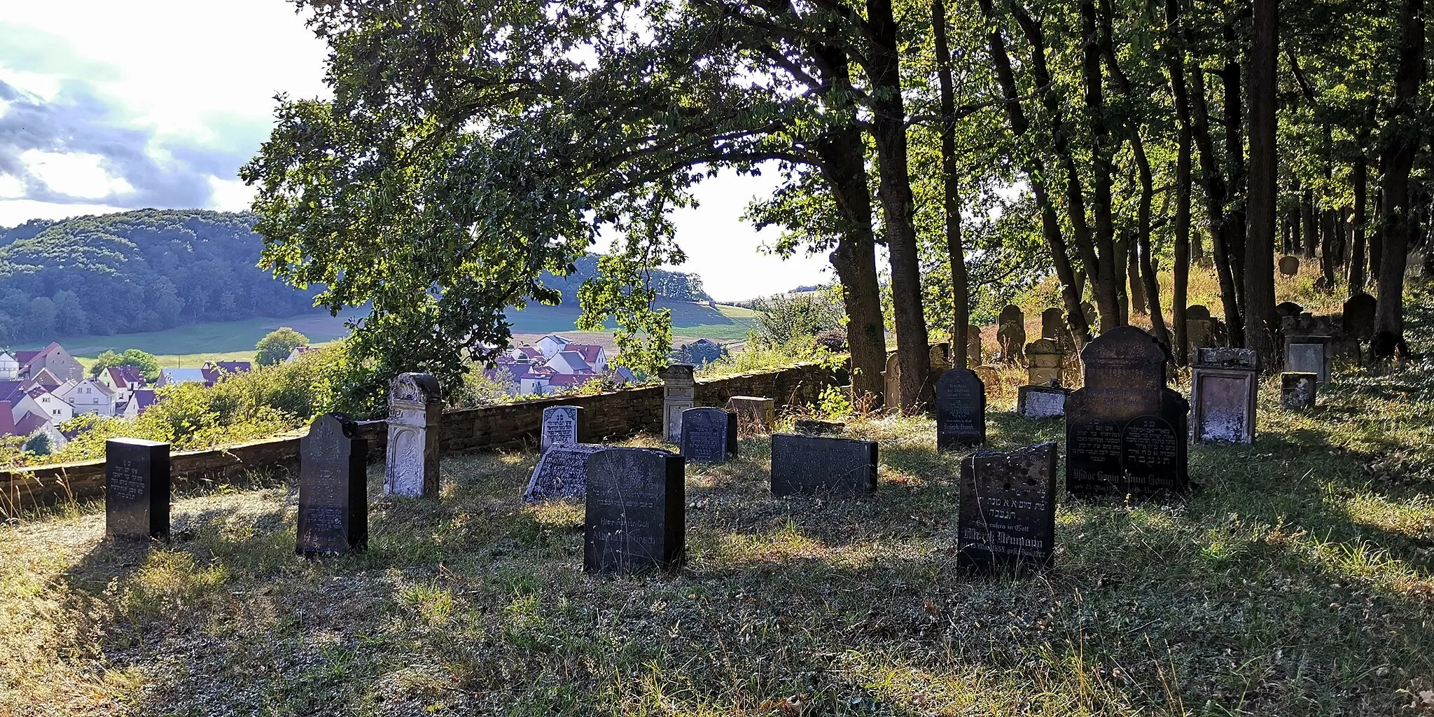 Photo showing: Denkmalzone Jüdischer Friedhof, Teschenmoschel