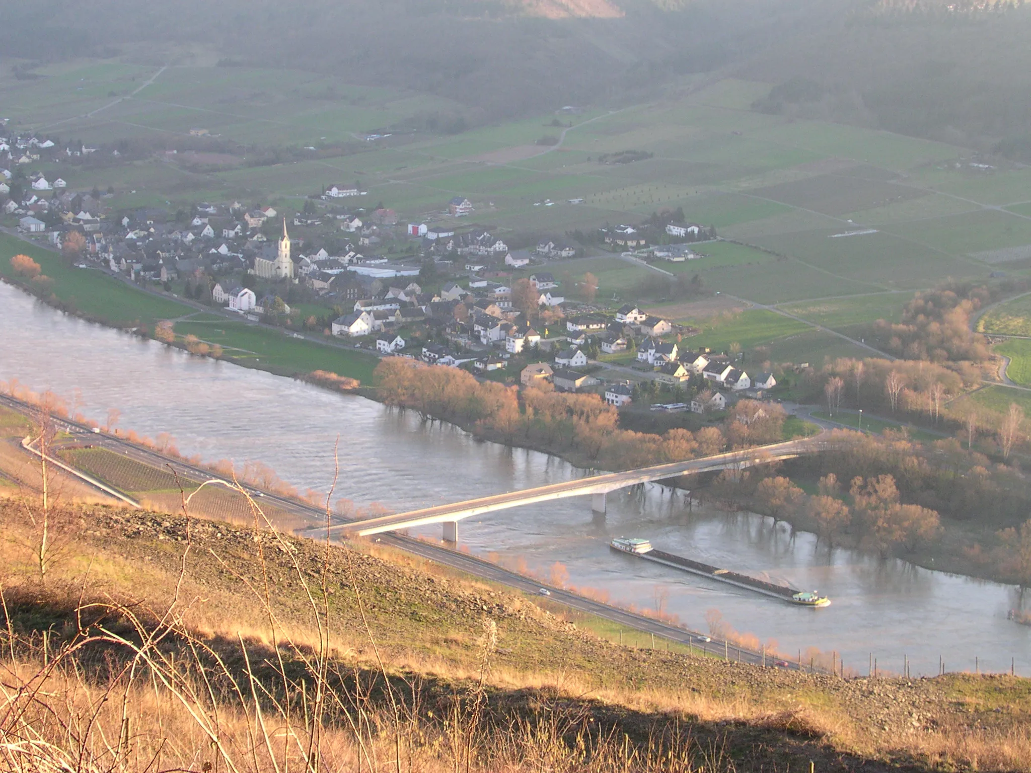 Photo showing: view on Lösnich