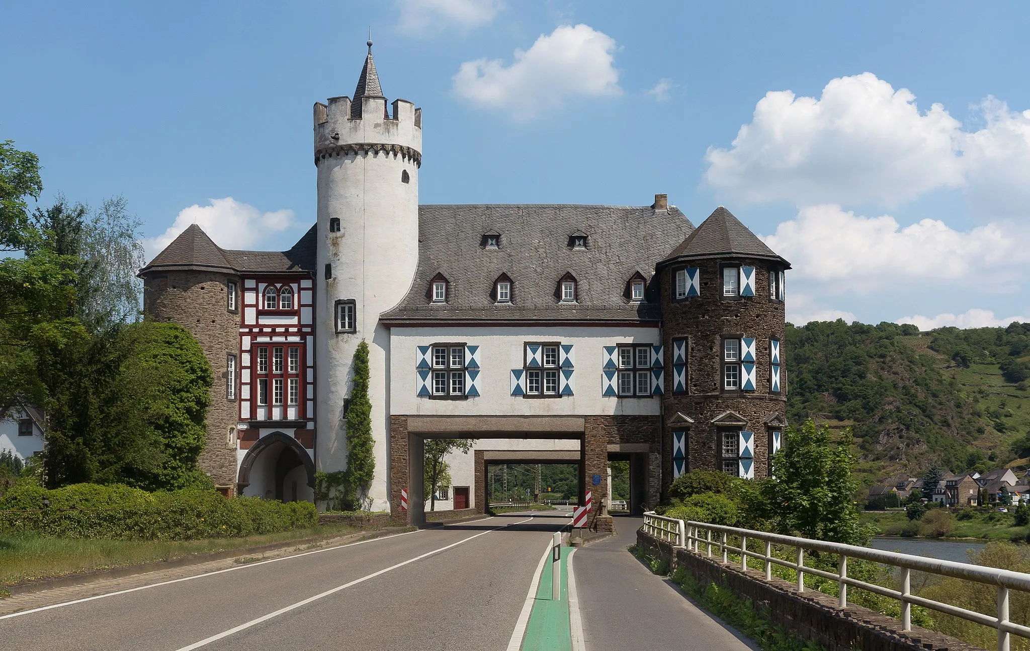 Photo showing: Gondorf, castle: der Oberburg