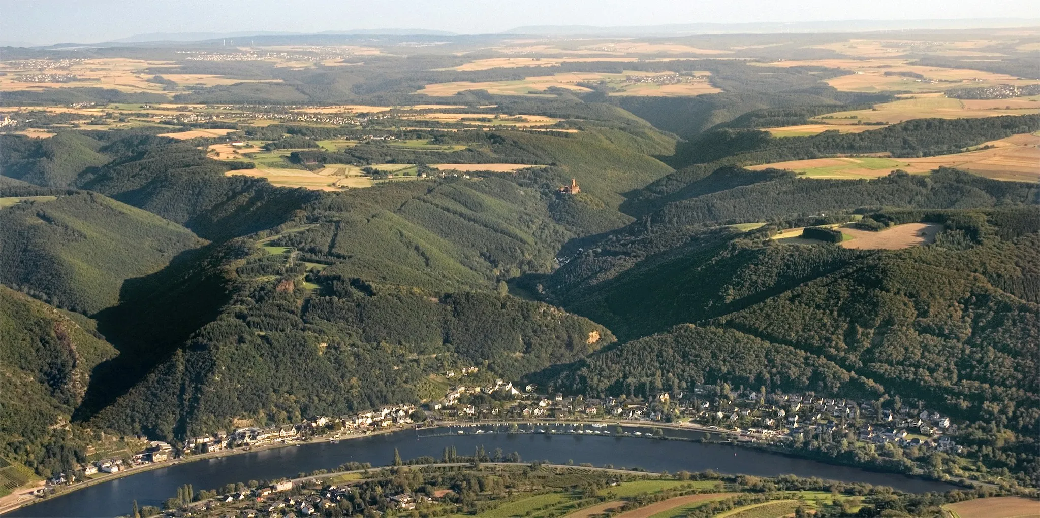 Photo showing: Luftbild von Brodenbach und Umgebung