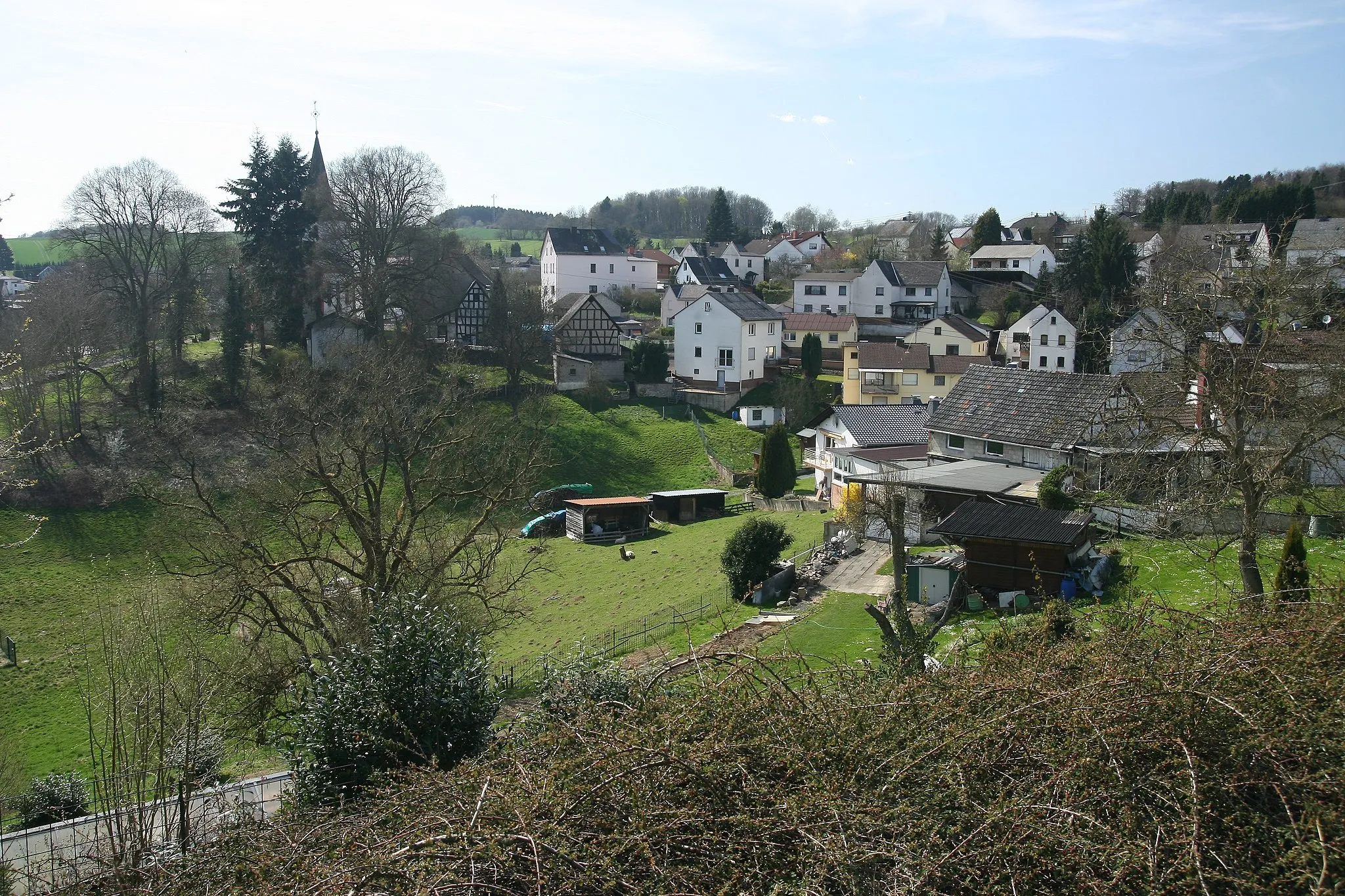 Photo showing: View over Alsbach, Westerwald, Germany. Taken from Hauptstraße road at the north-eastern edge of the village