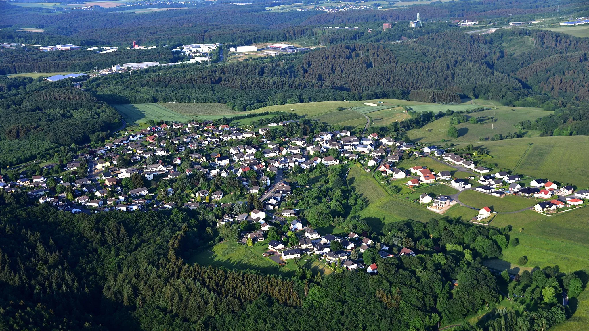 Photo showing: Hümmerich, Oberhümmerich, Luftaufnahme (2018)