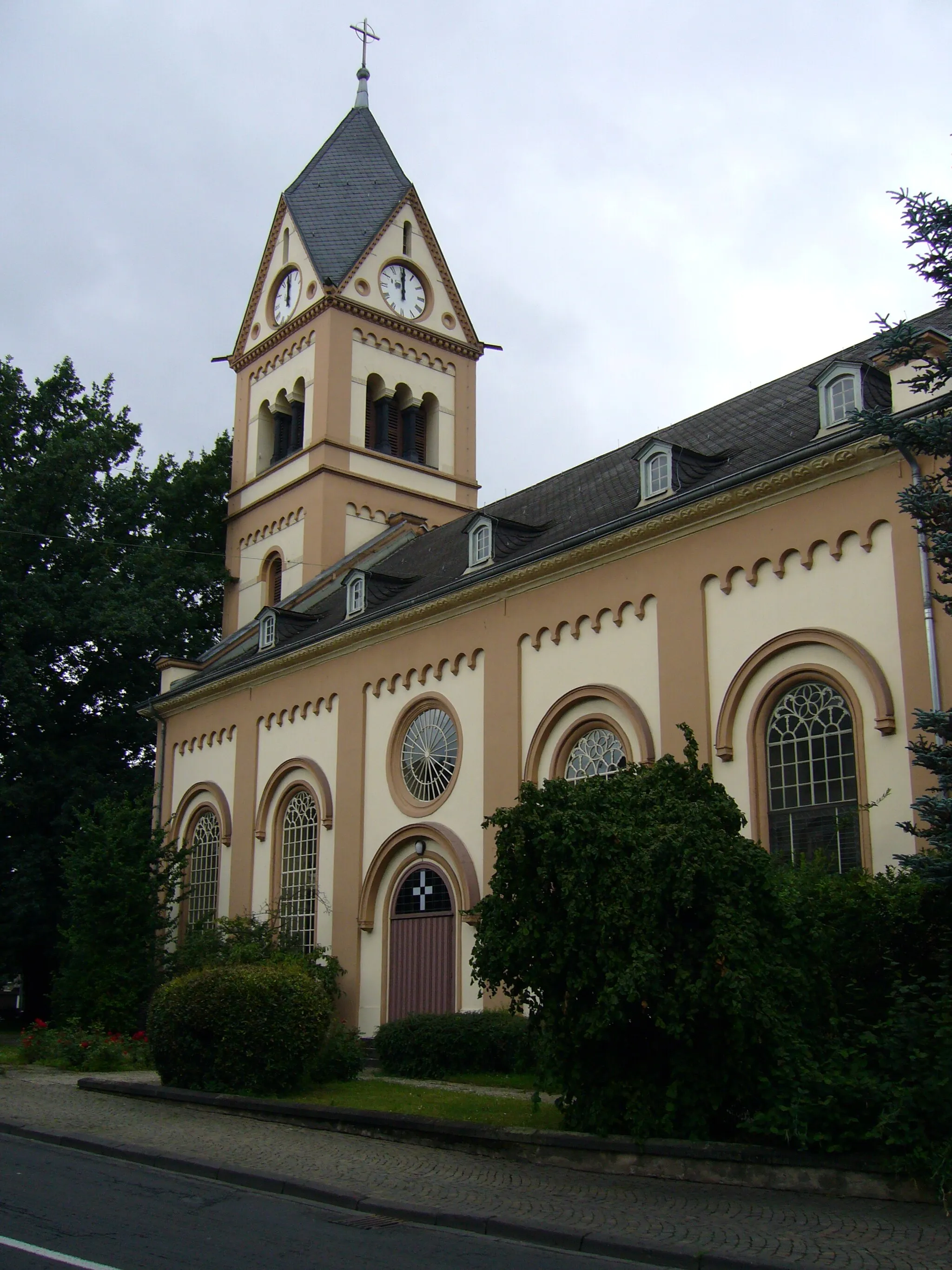 Photo showing: Protestant church of Heddesdorf