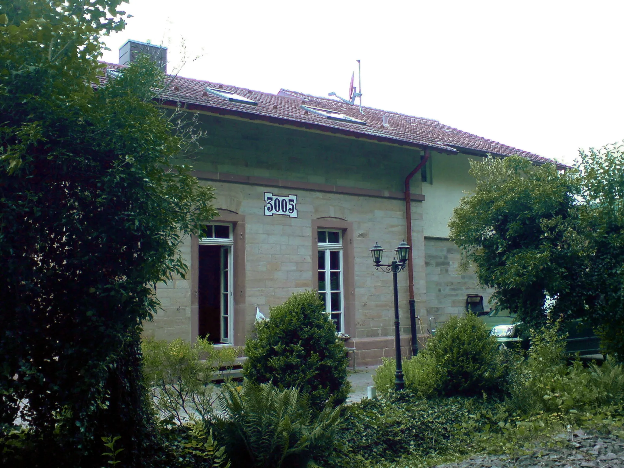 Photo showing: Bahnhaus Erdesbach