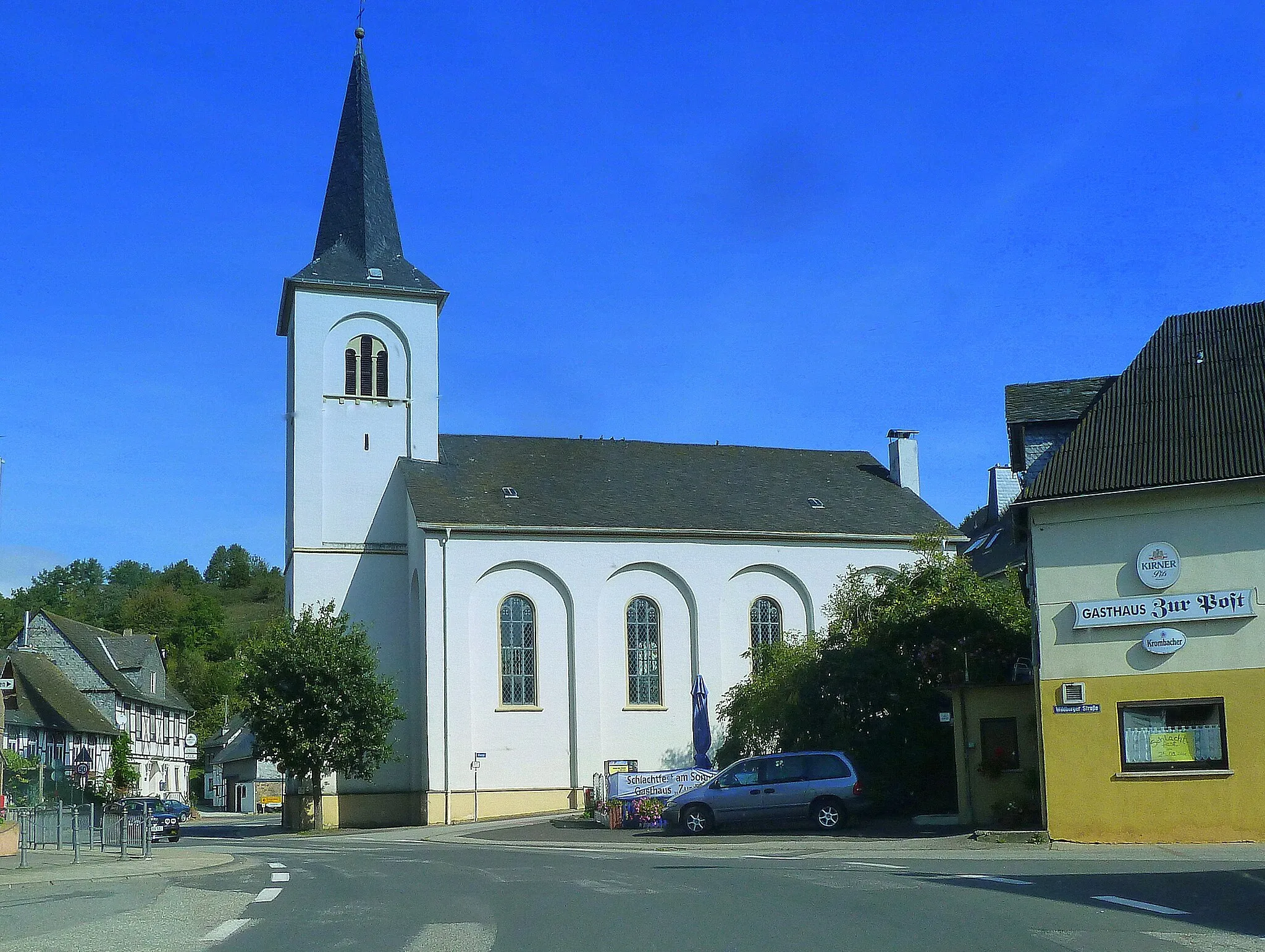 Photo showing: Mengerschied –  Die Ev. Kirche im Rundbogenstil wurde um  1842/43 erbaut