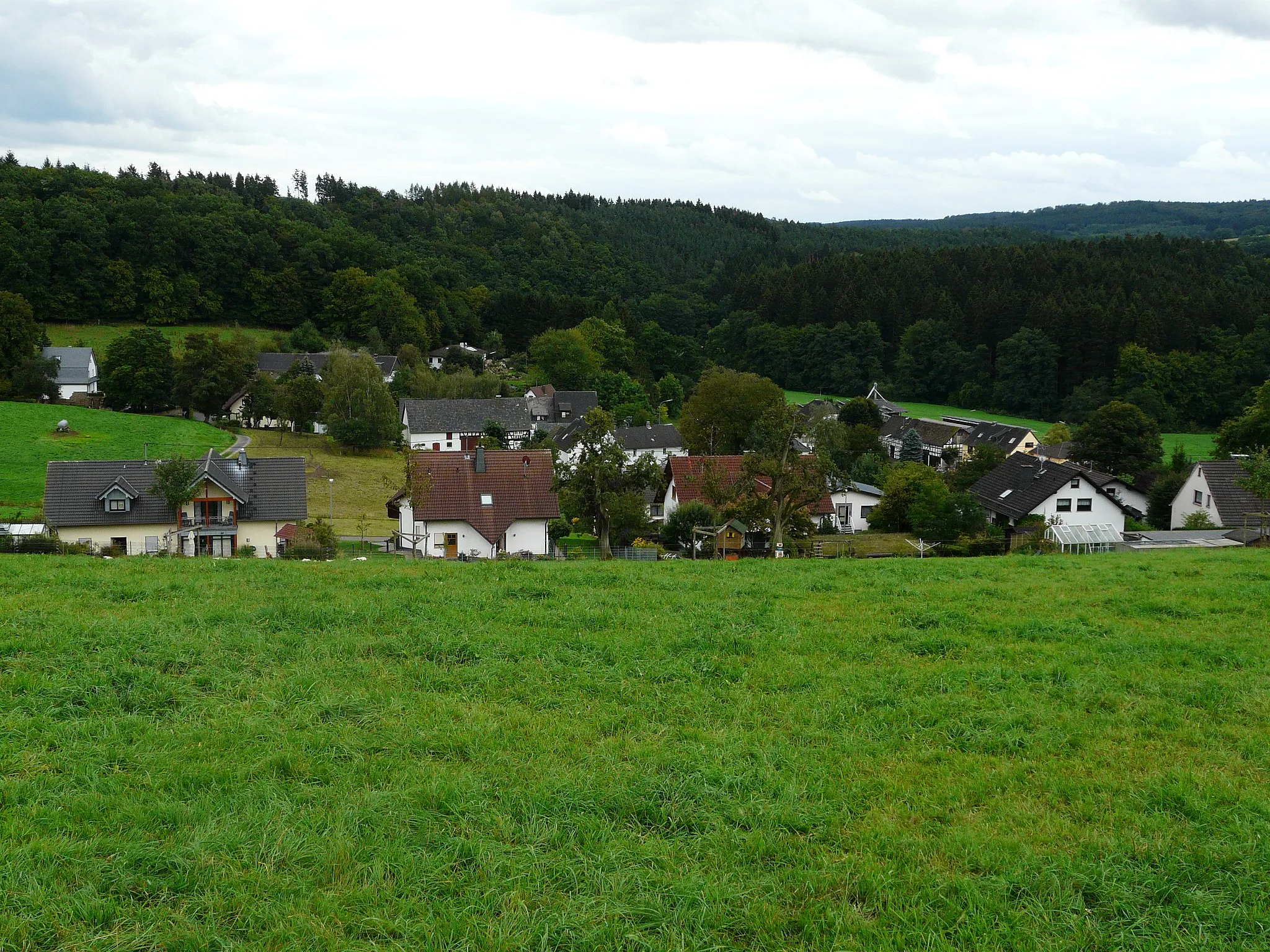 Photo showing: Blick auf Seifen (Westerwald) aus westlicher Richtung