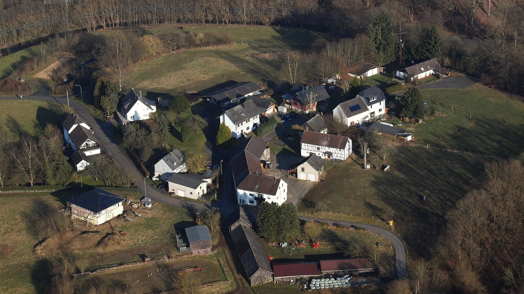 Photo showing: Niederähren, Ortsgemeinde Seifen: Luftaufnahme (2015)