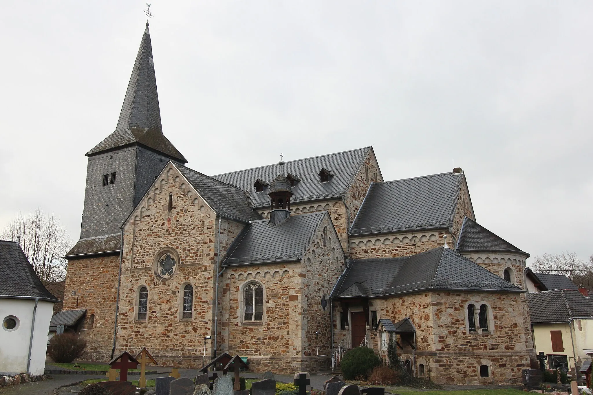 Photo showing: Kirche St. Petrus, Peterslahr, Landkreis Altenkirchen, Rheinland-Pfalz