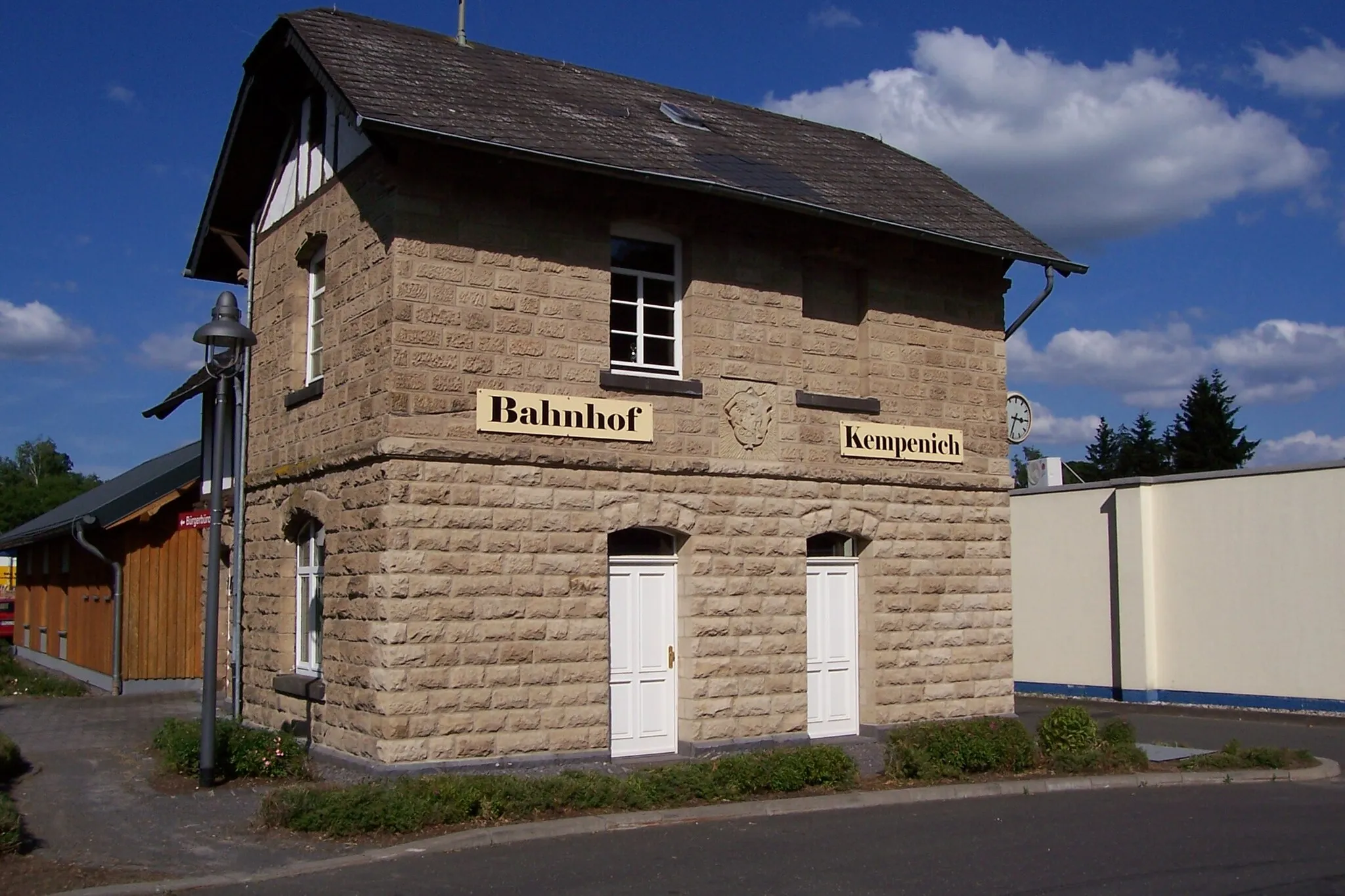 Photo showing: former railway station Kempenich (Brohltalbahn)