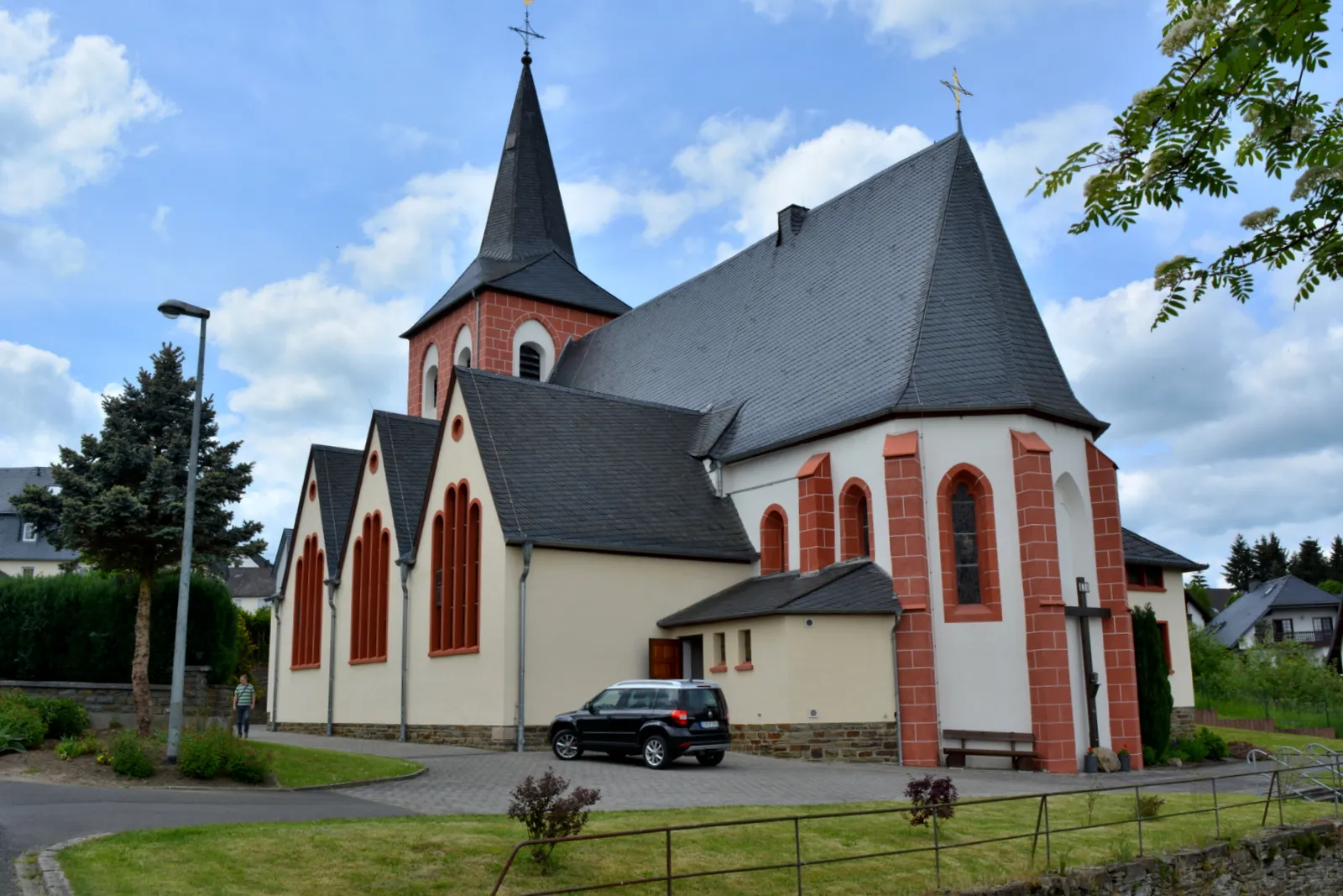 Photo showing: Katholieke Kerk Sint-Stefanus te Niederburg