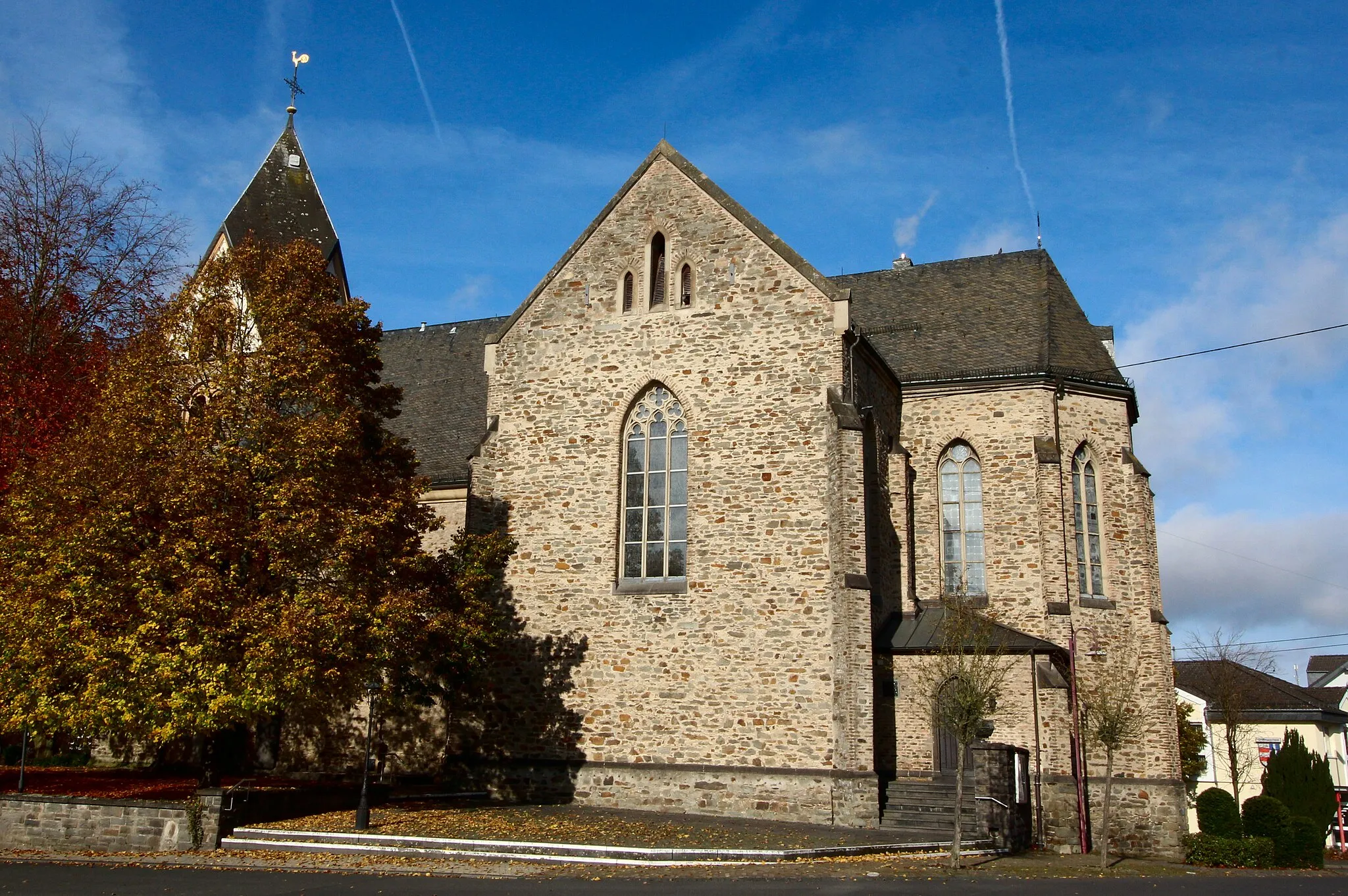 Photo showing: St. Bonifatius, Großmaischeid, Rheinland-Pfalz