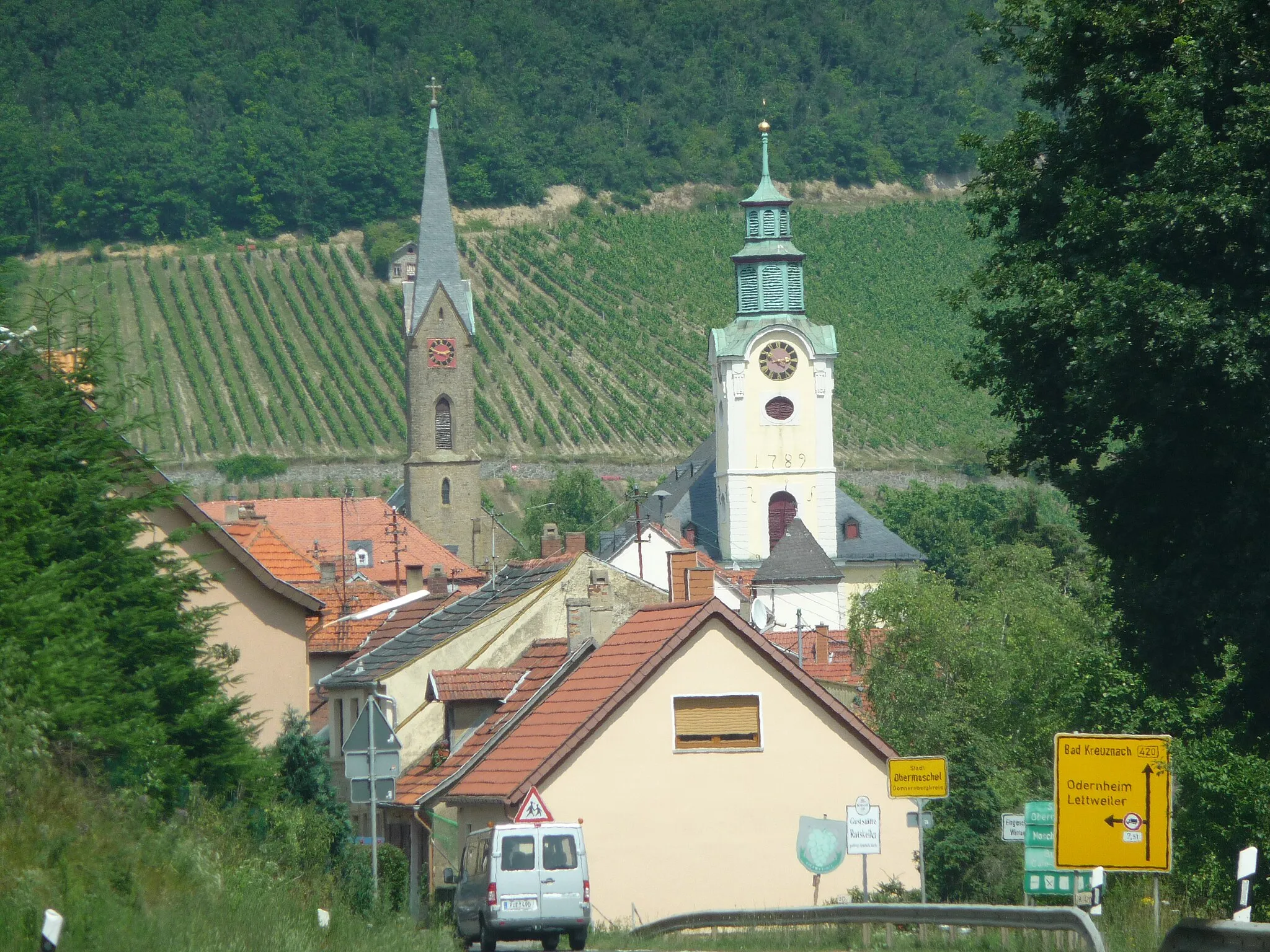 Photo showing: Obermoschel – Ev. und Kath. Kirche