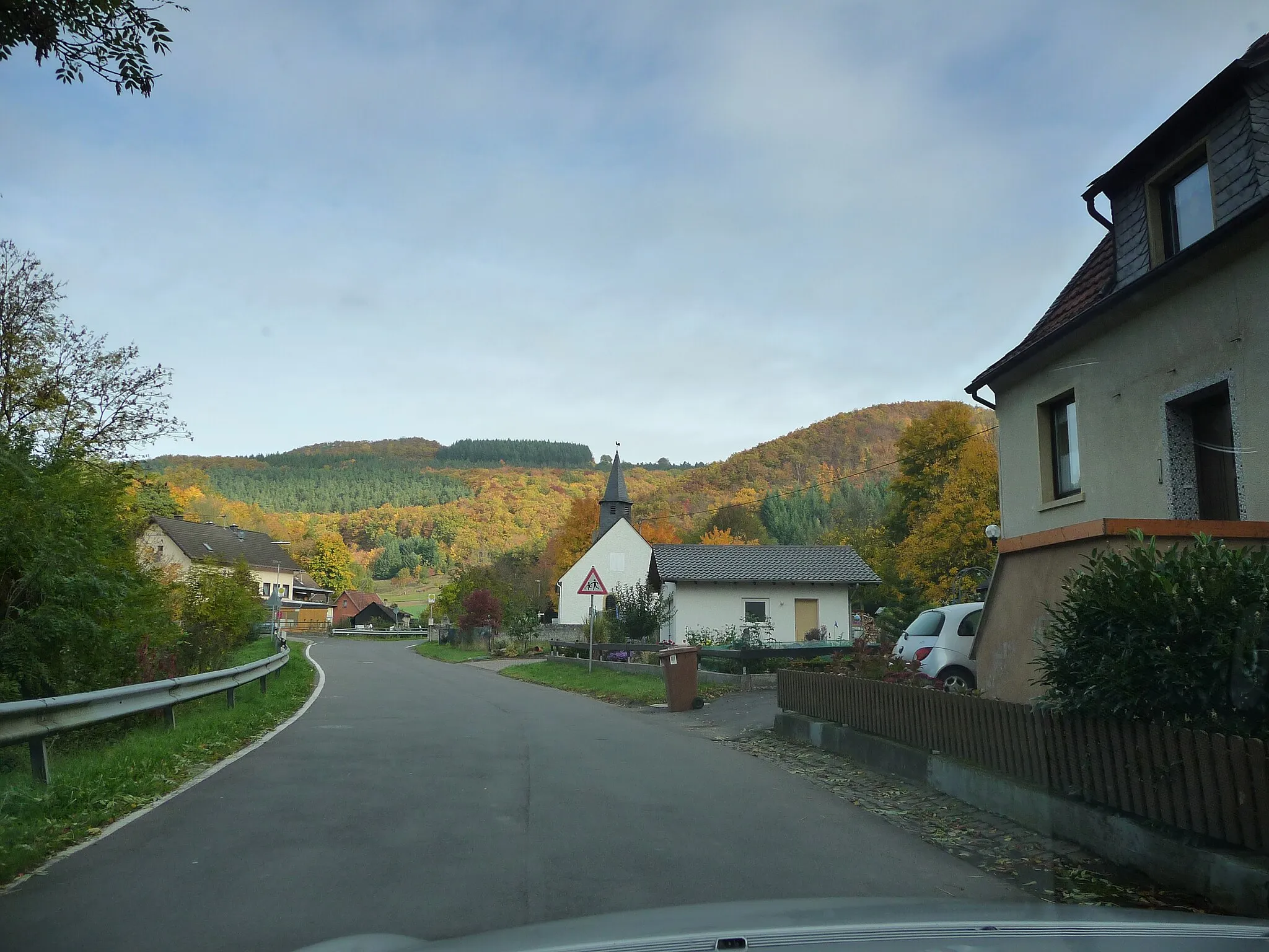 Photo showing: Langenthal im Hoxbachtal mit "Dom" - 10.10.08